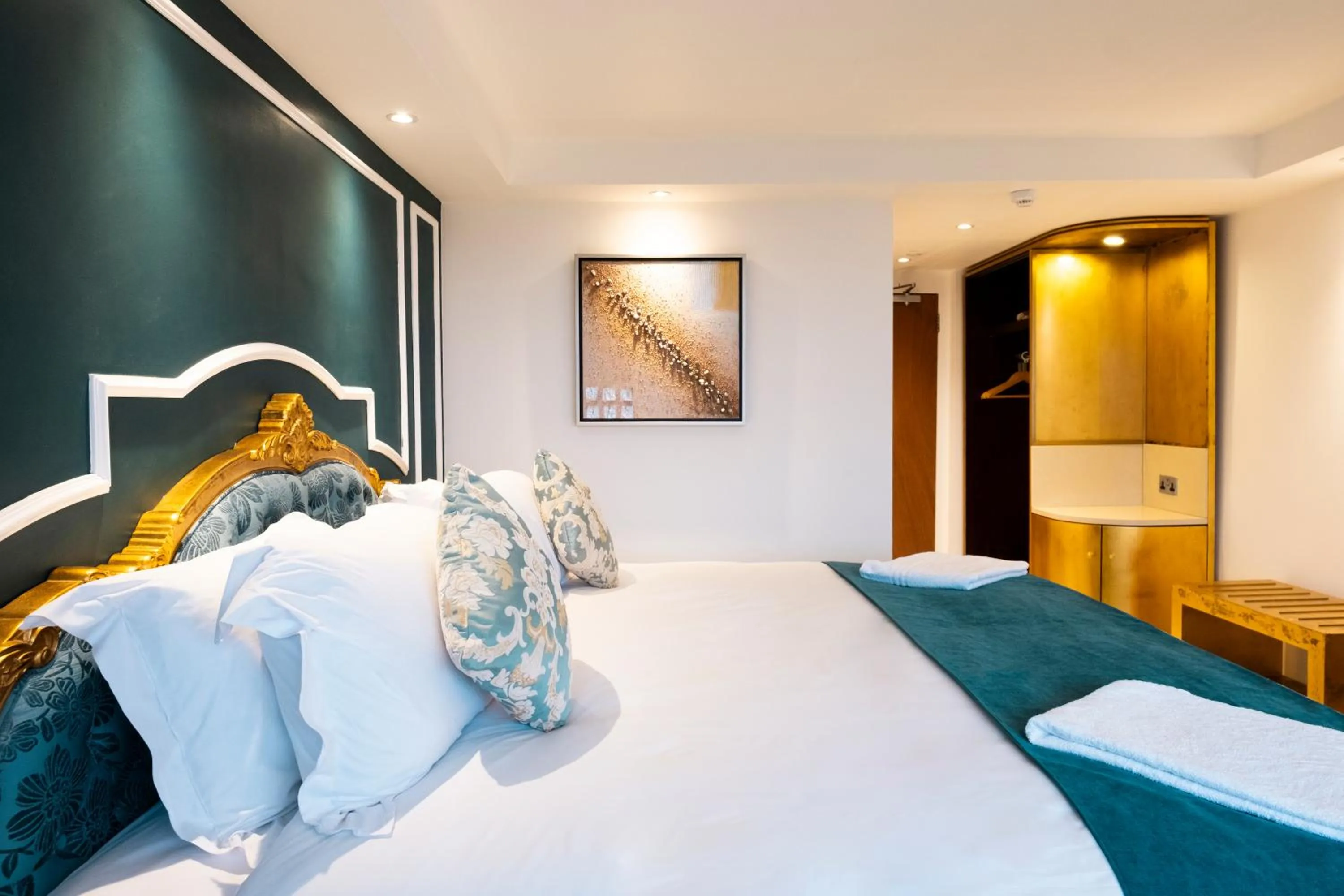 Bedroom, Bed in Muthu Glasgow River Hotel