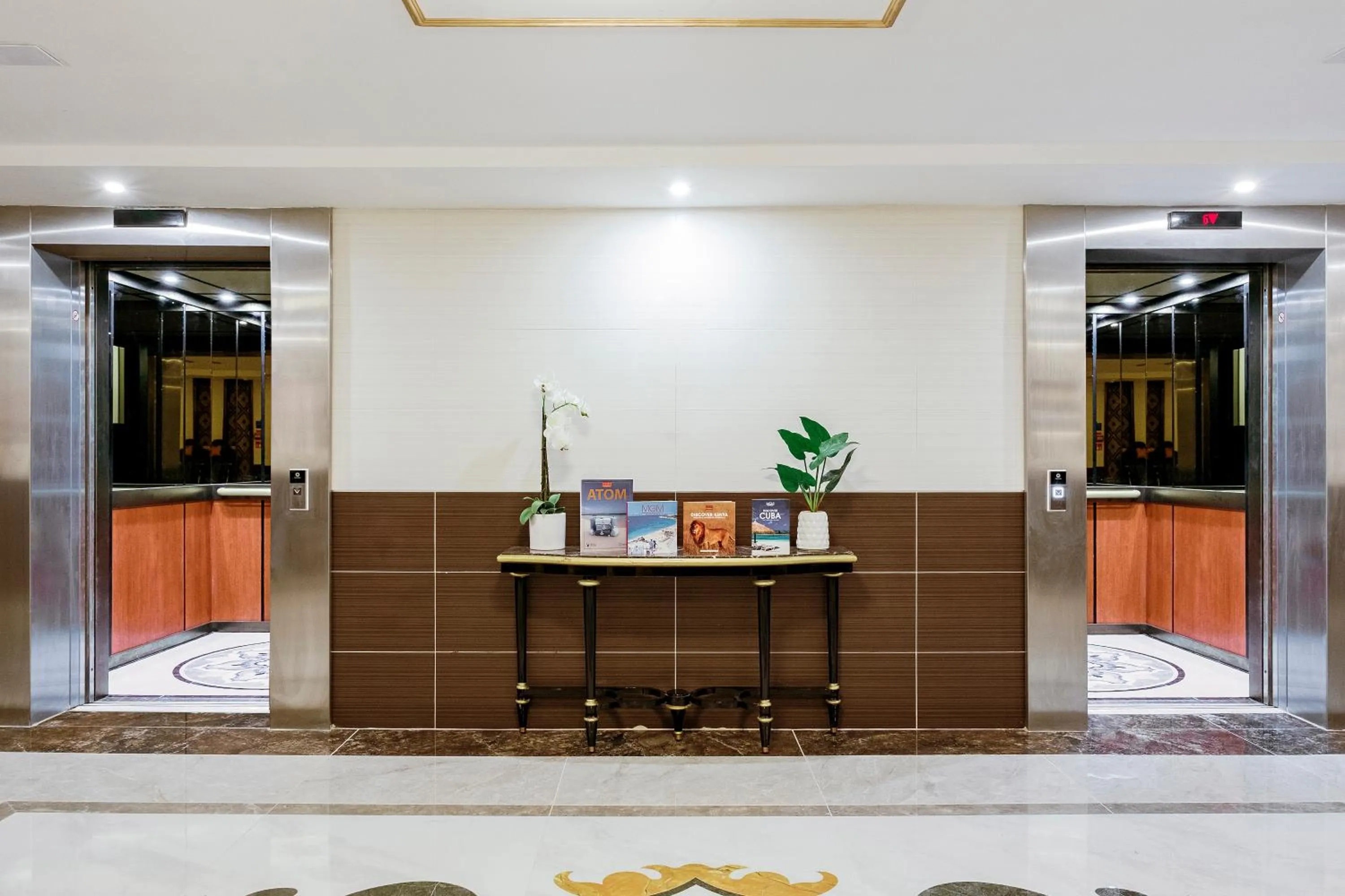 elevator in Muthu Glasgow River Hotel