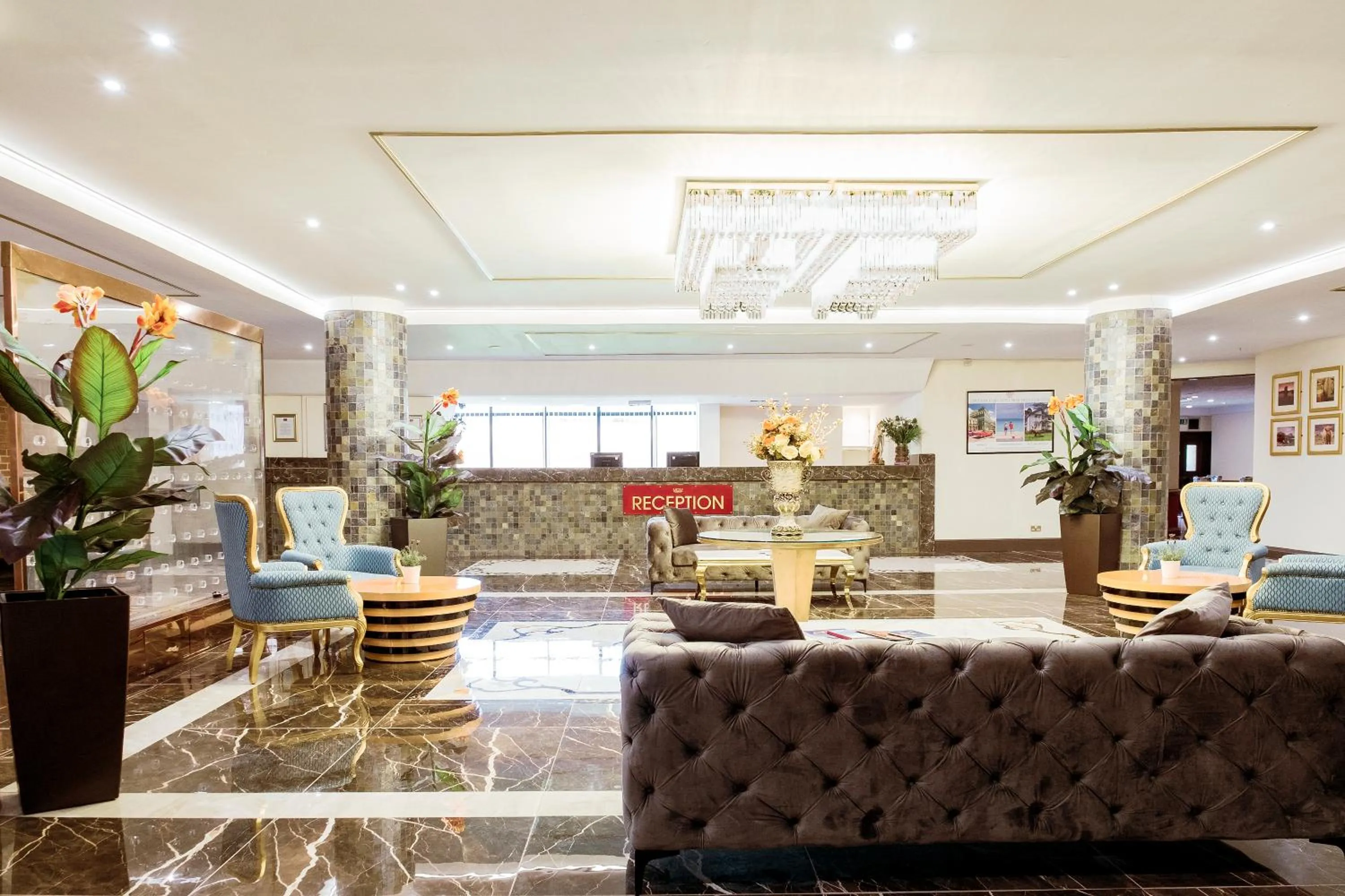 Lobby or reception in Muthu Glasgow River Hotel