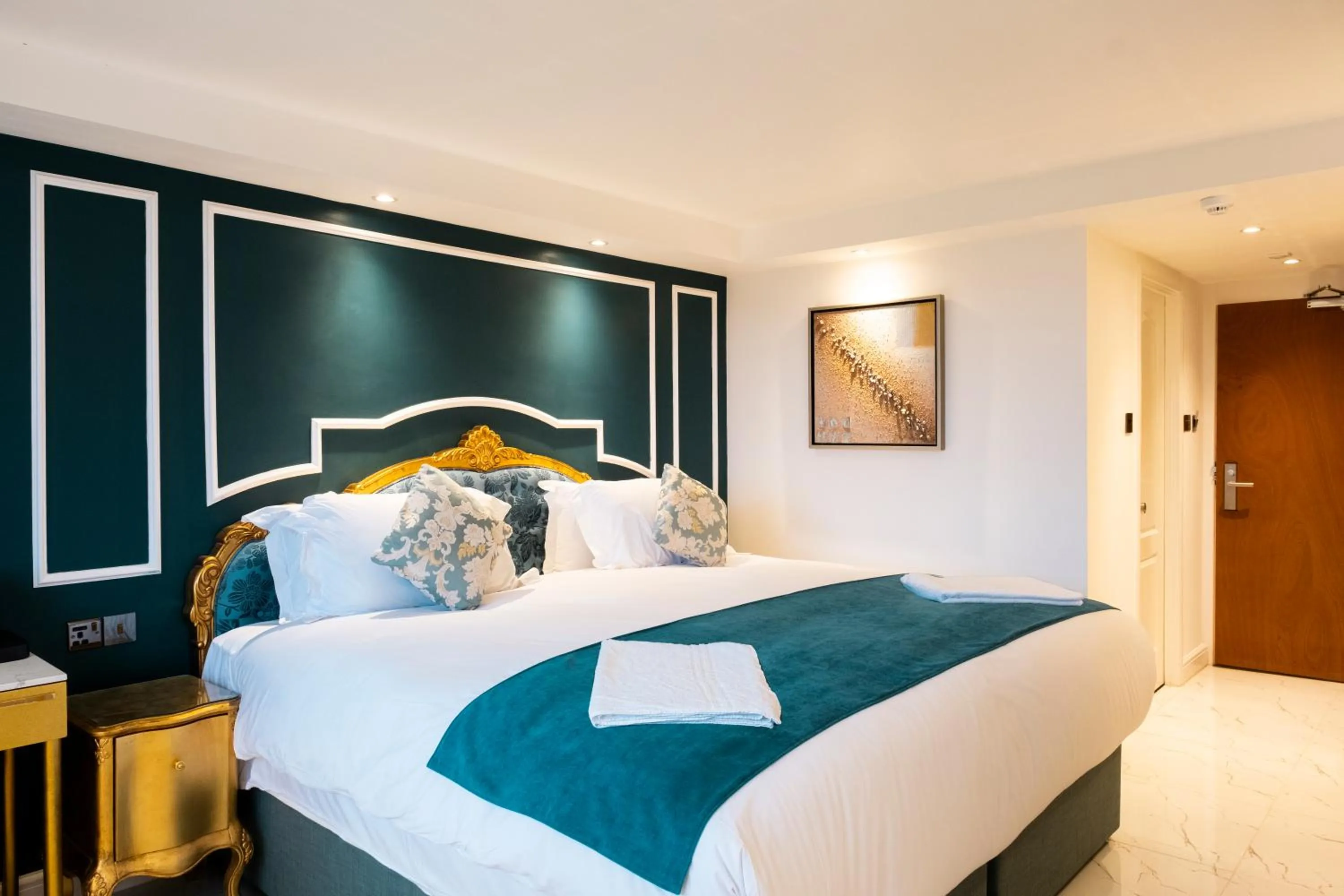 Bedroom, Bed in Muthu Glasgow River Hotel