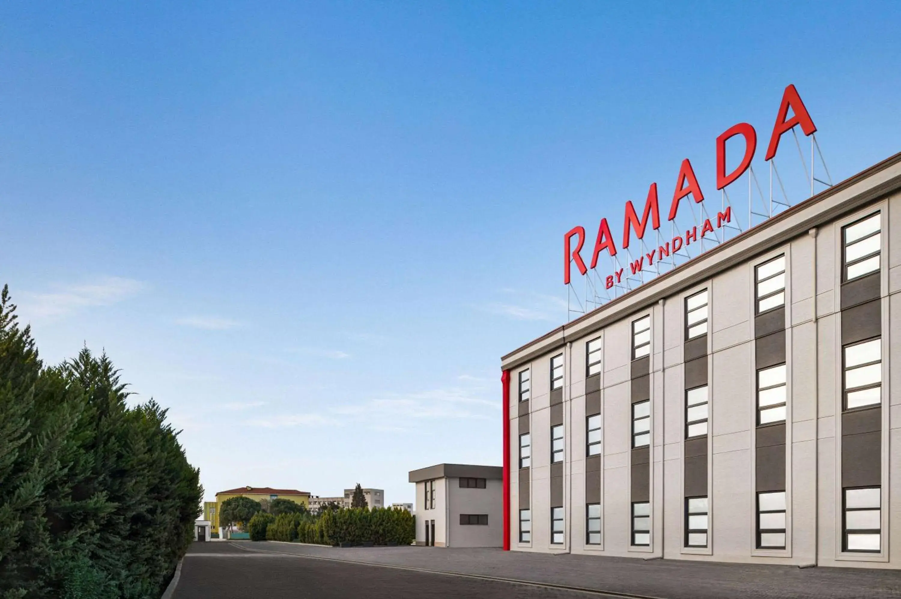 Property building in Ramada by Wyndham Karacabey Property building in Ramada by Wyndham Karacabey