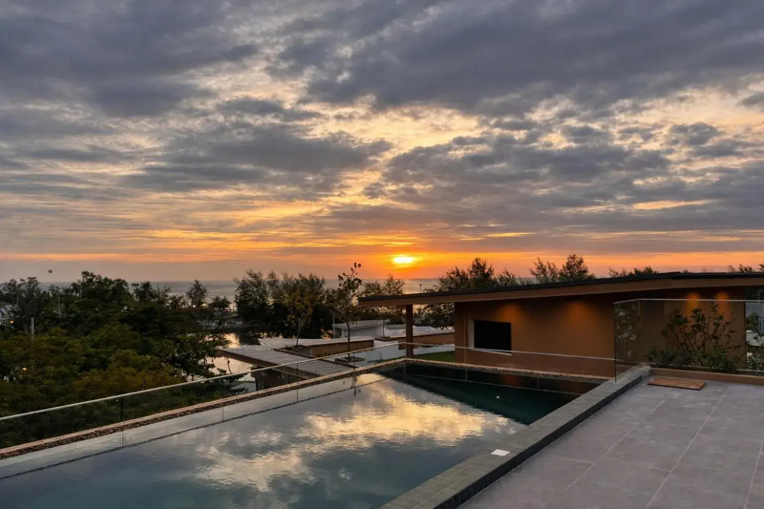 The Proud Karon Beach Phuket Trademark Collection By Wyndham The Proud Karon Beach Phuket Trademark Collection By Wyndham