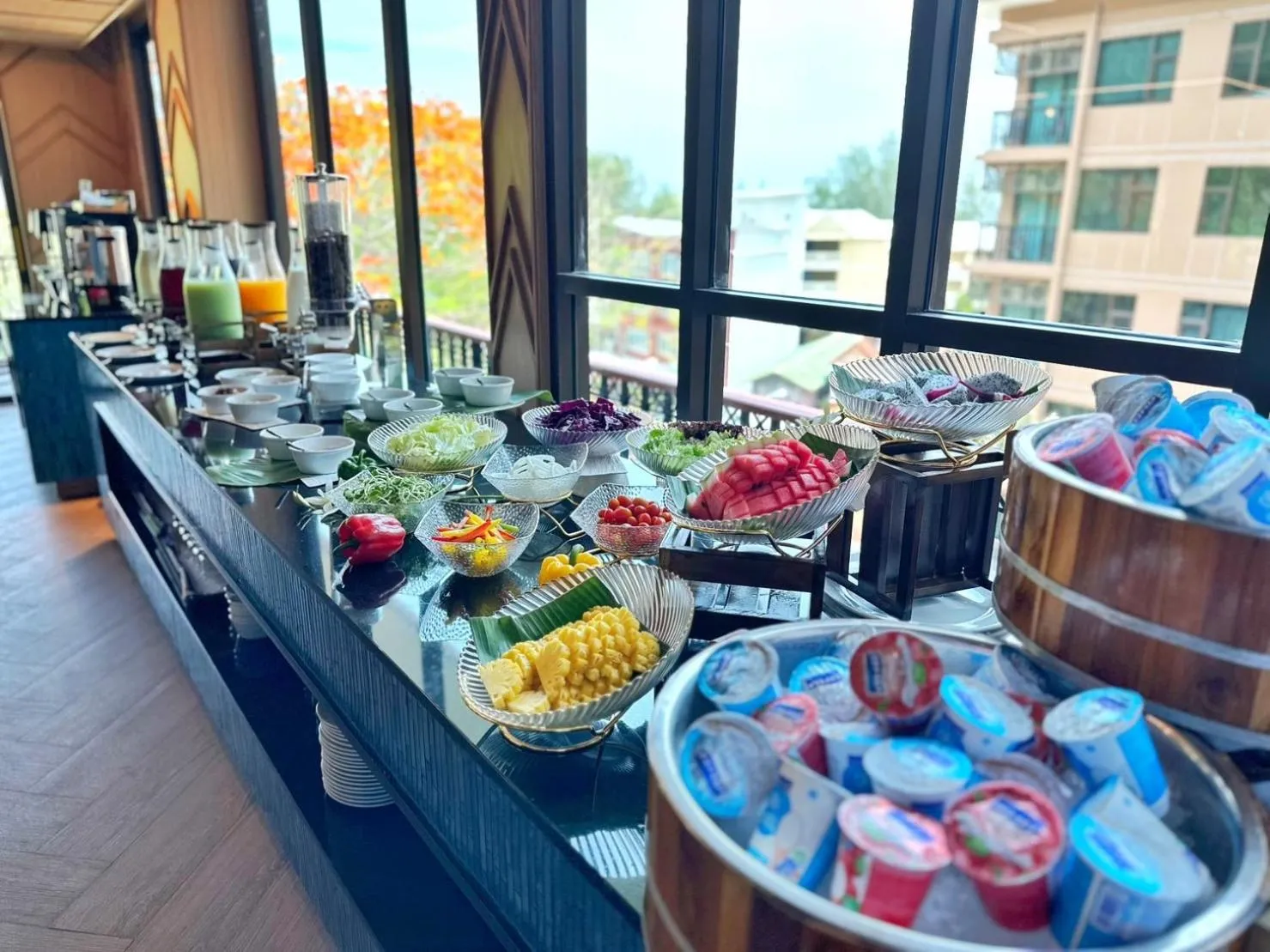 Restaurant/places to eat in The Proud Karon Beach Phuket Trademark Collection By Wyndham