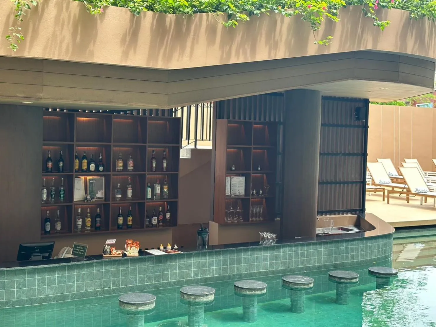 Lounge or bar in The Proud Karon Beach Phuket Trademark Collection By Wyndham
