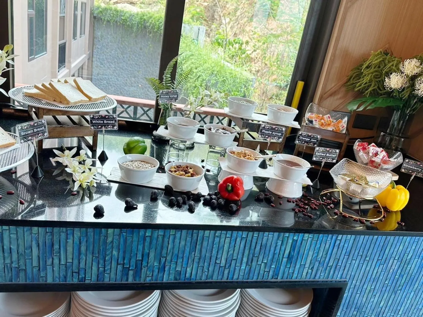 Food and drinks in The Proud Karon Beach Phuket Trademark Collection By Wyndham