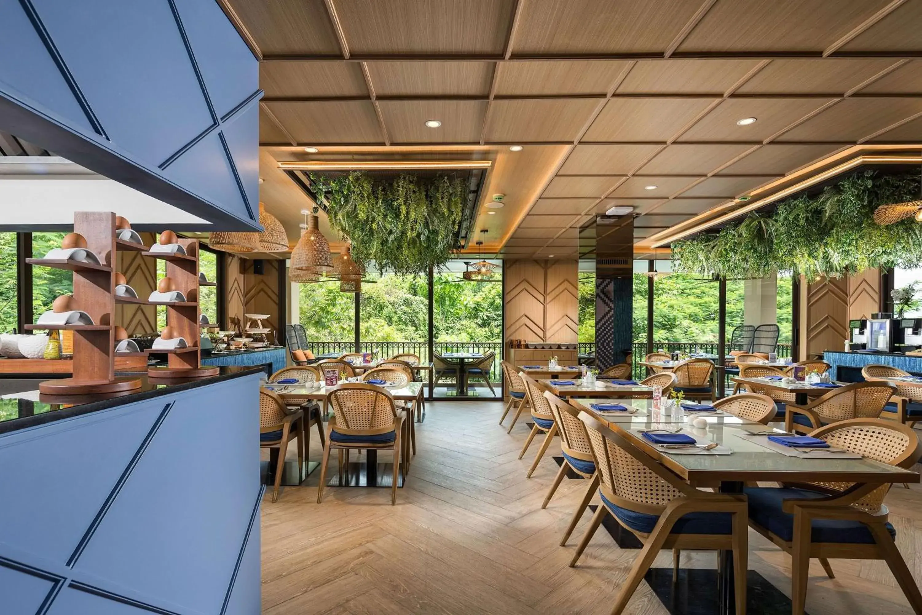 Restaurant/places to eat in The Proud Karon Beach Phuket Trademark Collection By Wyndham Restaurant/places to eat in The Proud Karon Beach Phuket Trademark Collection By Wyndham
