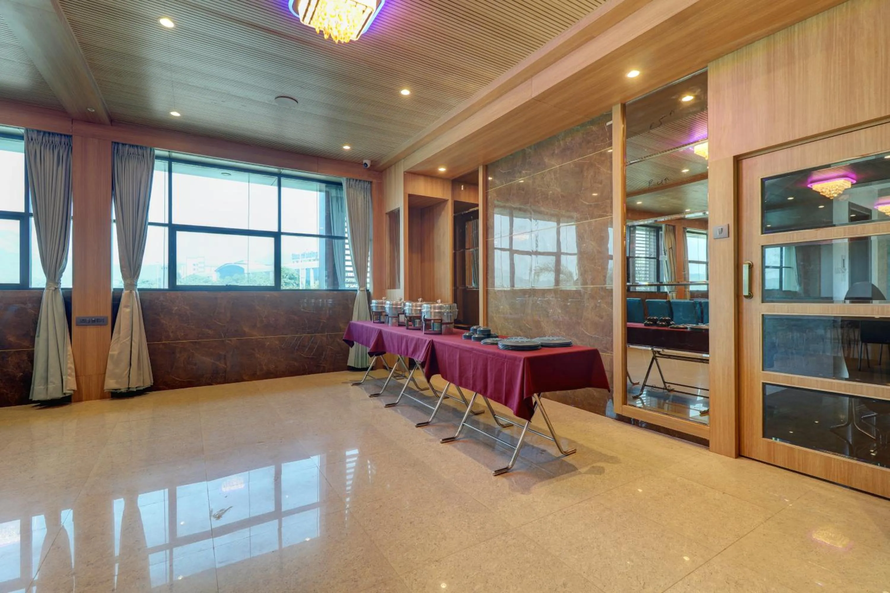 Banquet/Function facilities in Hotel Flysky Rooms & Banquets