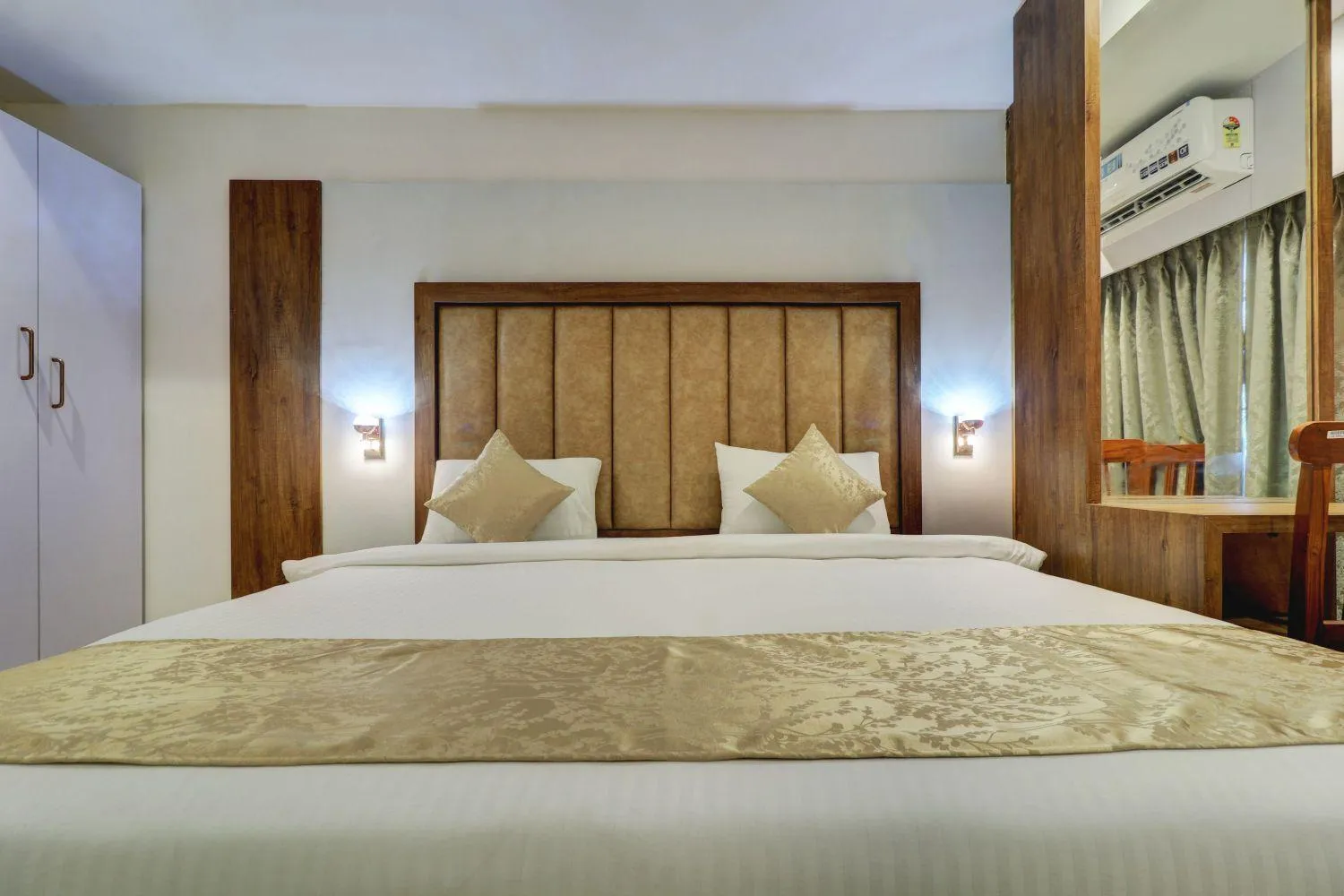 Bedroom, Bed in Hotel Flysky Rooms & Banquets