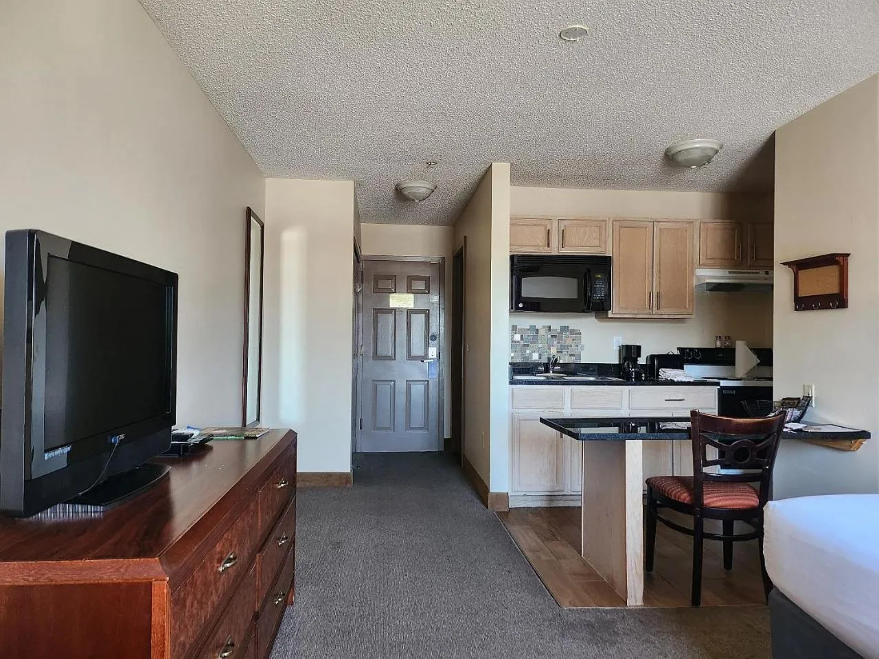 Bedroom in Ashley Quarters Hotel Airport-Cincinnati