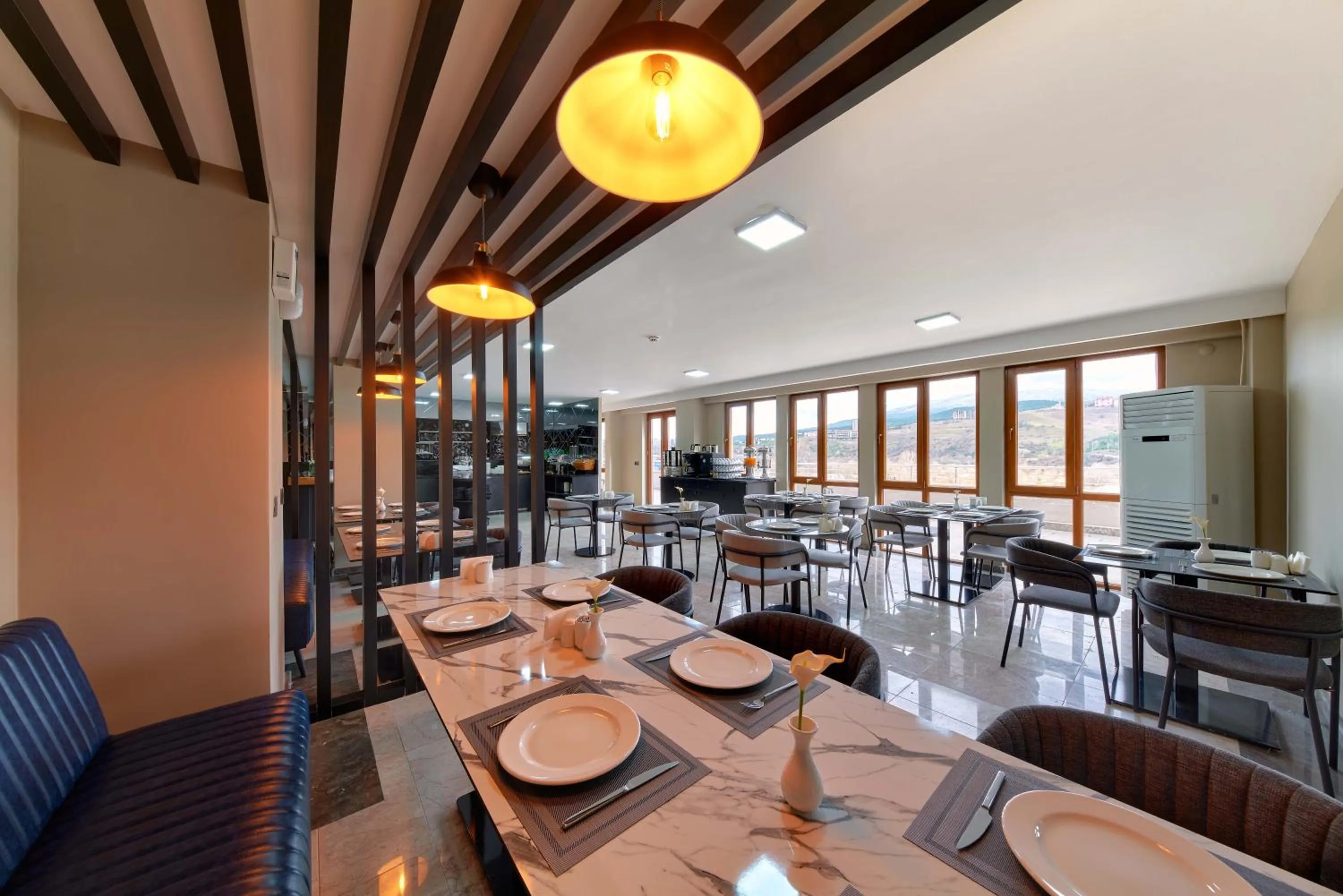 Restaurant/places to eat in Rest by Dedeman Karabük