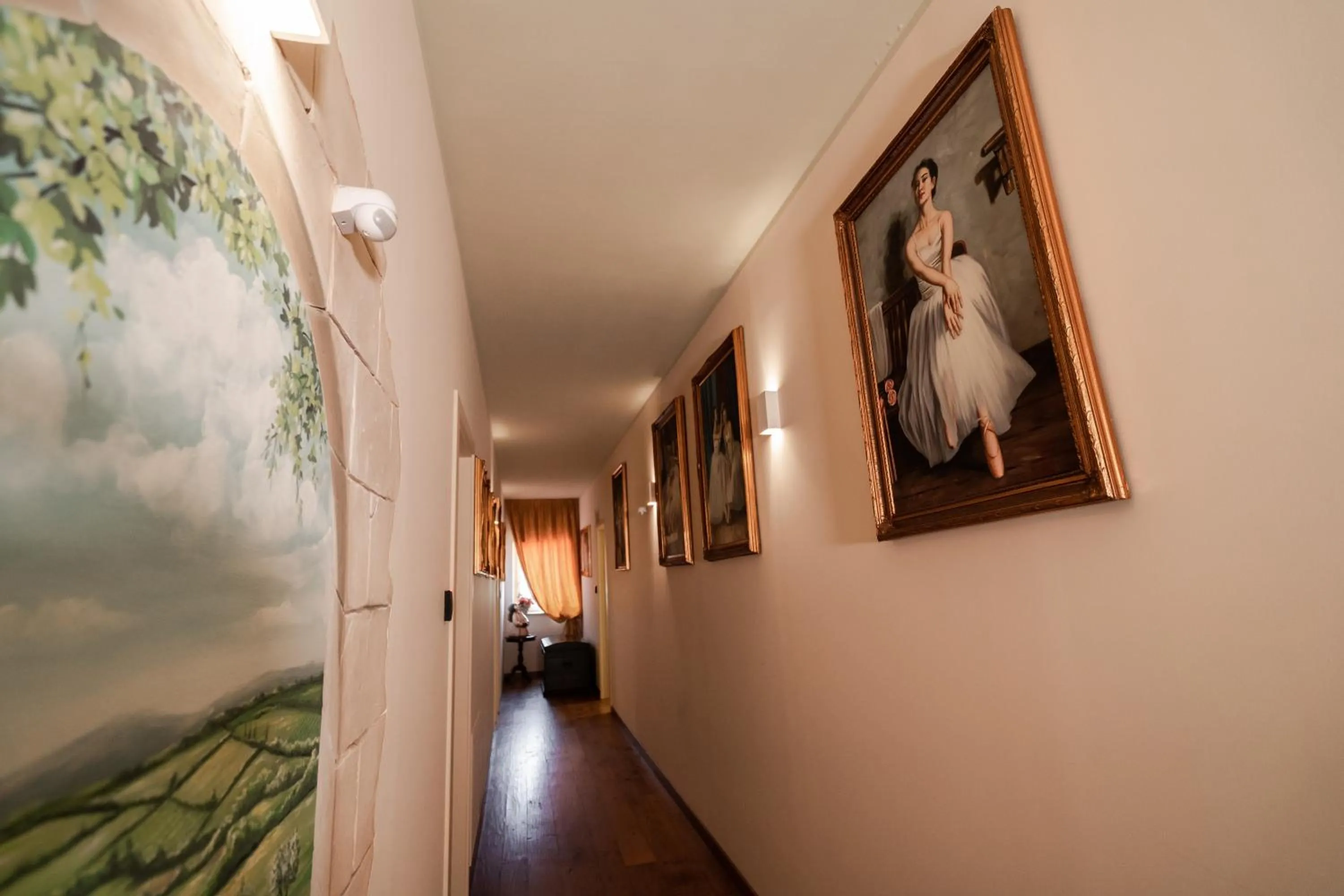 Decorative detail in Villa D'Anzi B&B