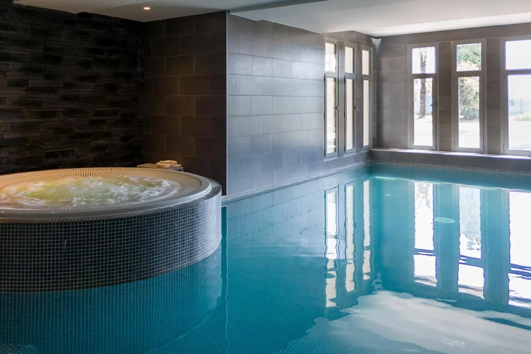 Swimming pool in Nemea Appart Hotel Nice Arenas Aéroport Swimming pool in Nemea Appart Hotel Nice Arenas Aéroport