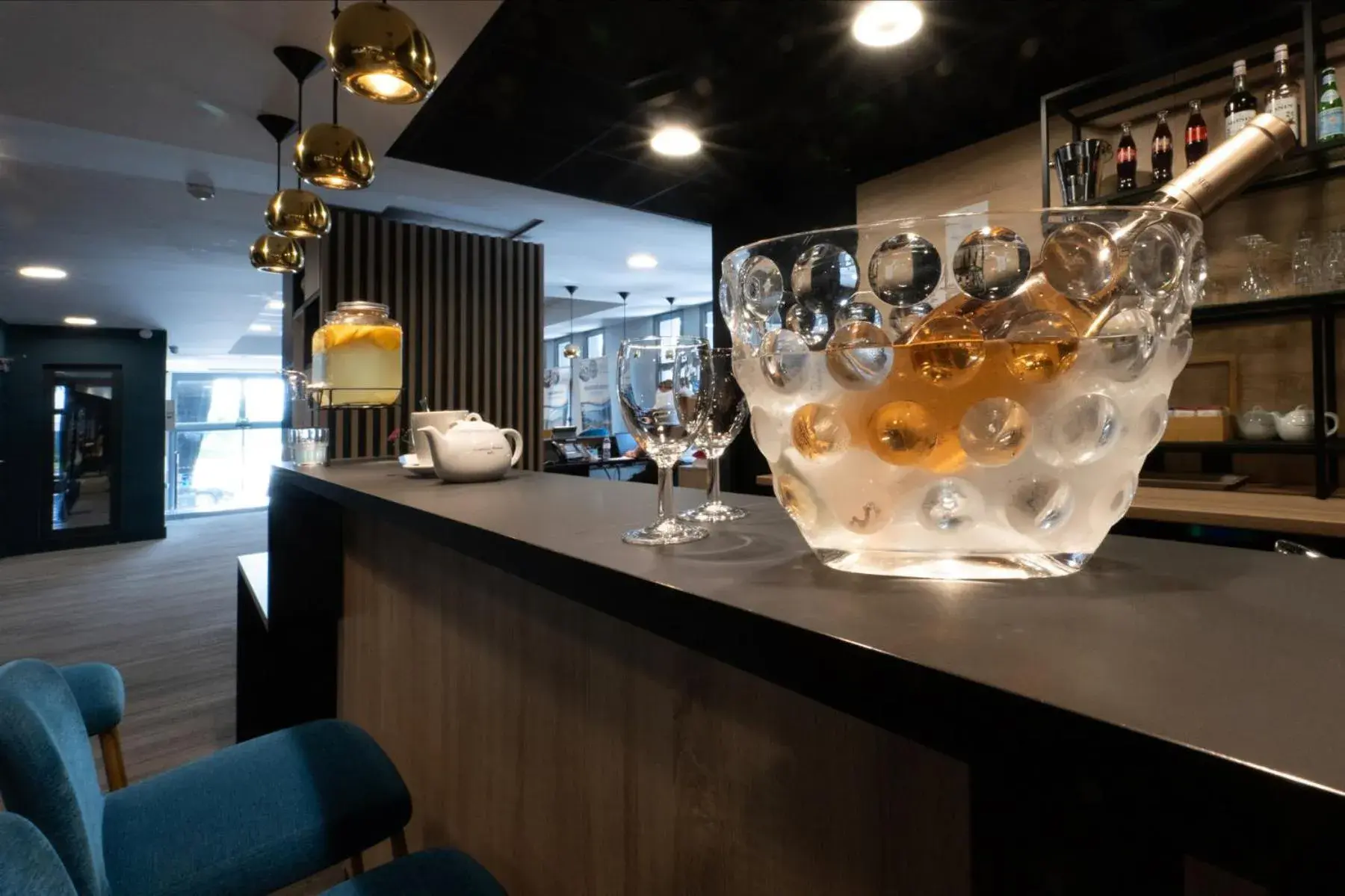 Lounge or bar in Nemea Appart Hotel Nice Arenas Aéroport Lounge or bar in Nemea Appart Hotel Nice Arenas Aéroport