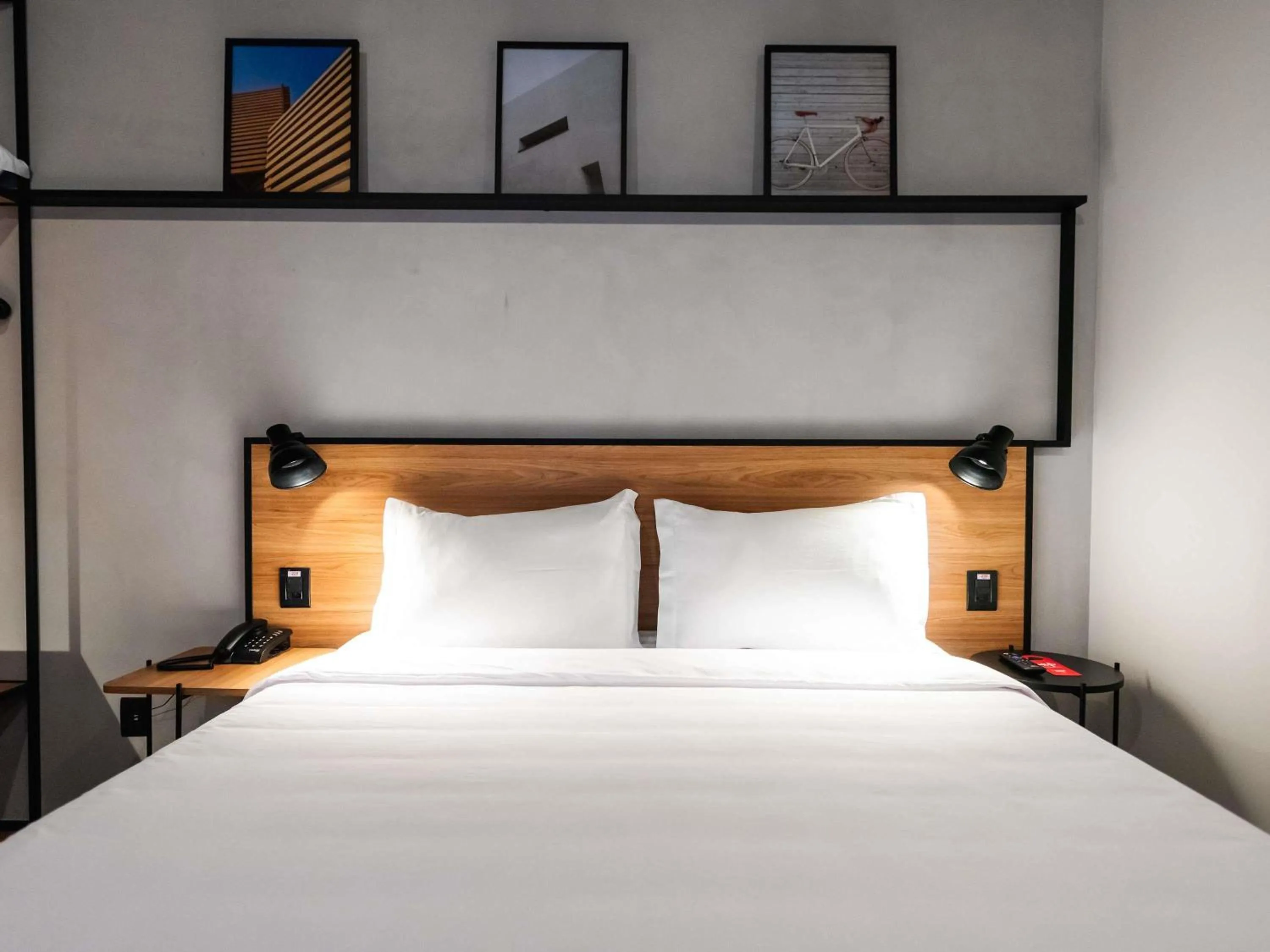 Bedroom, Bed in ibis Tubarão