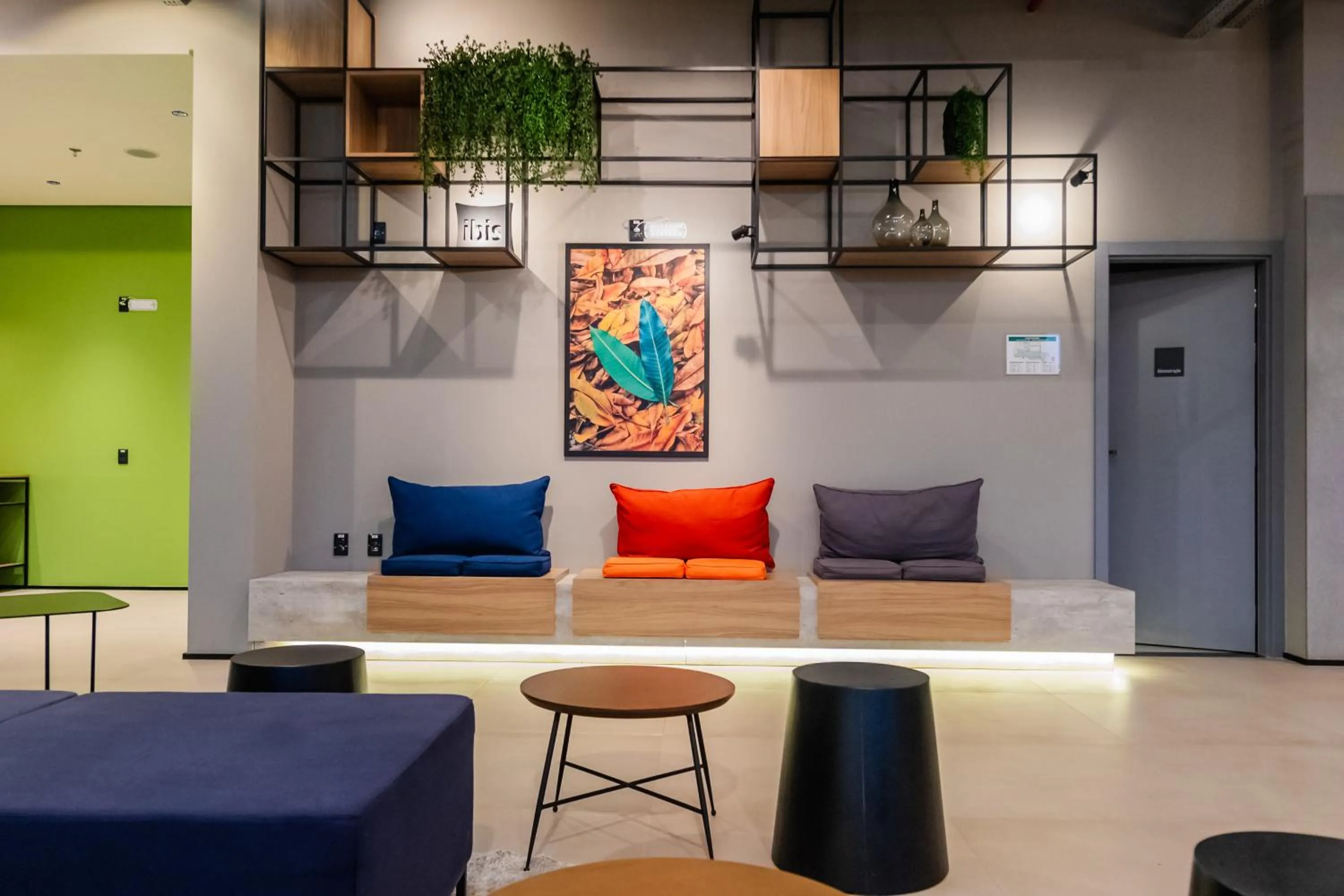 Seating area in ibis Tubarão