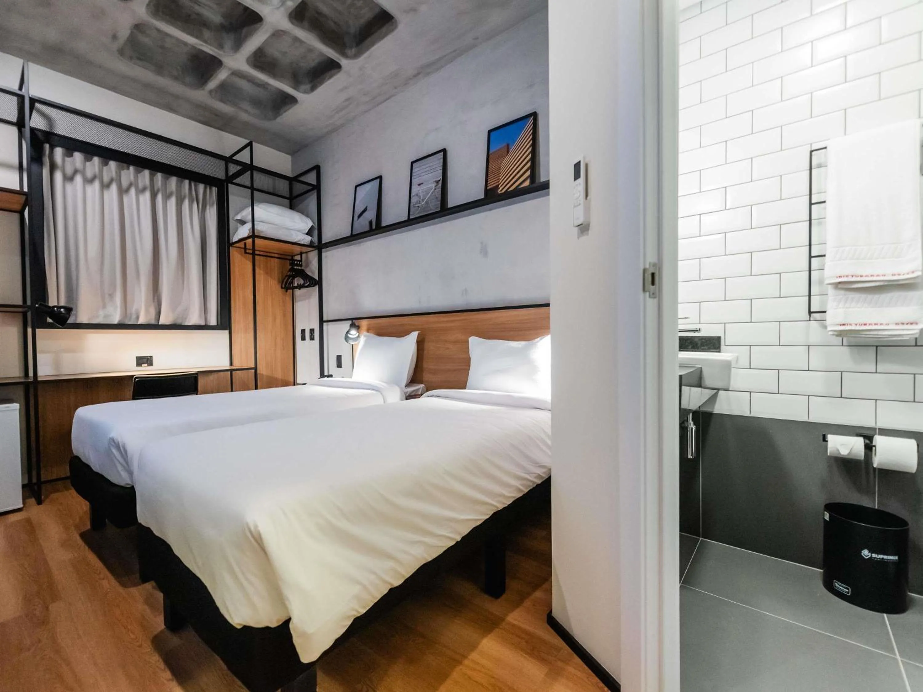 Bedroom, Bed in ibis Tubarão