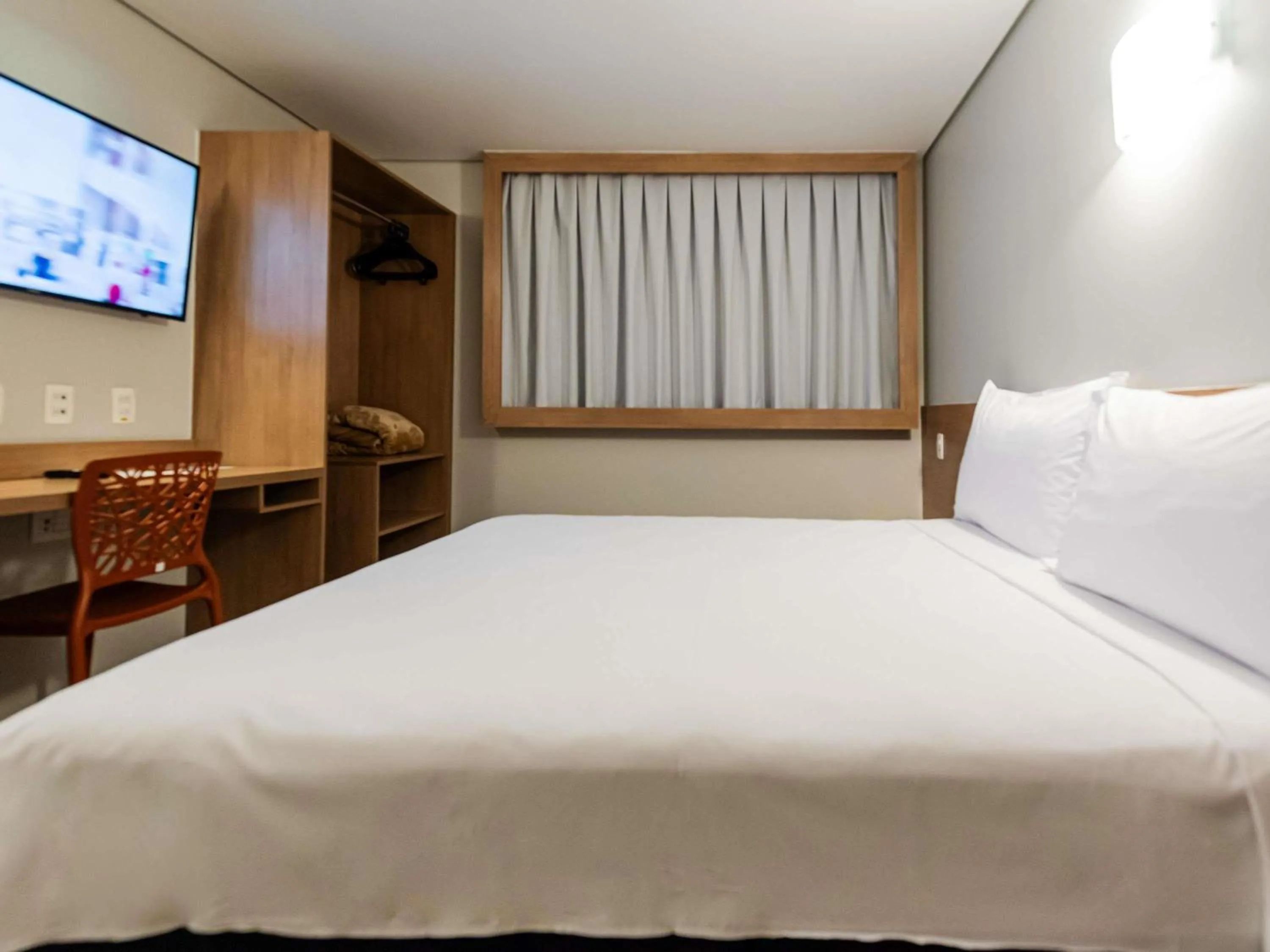 Bedroom, Bed in ibis Styles Goiânia Shopping Estação