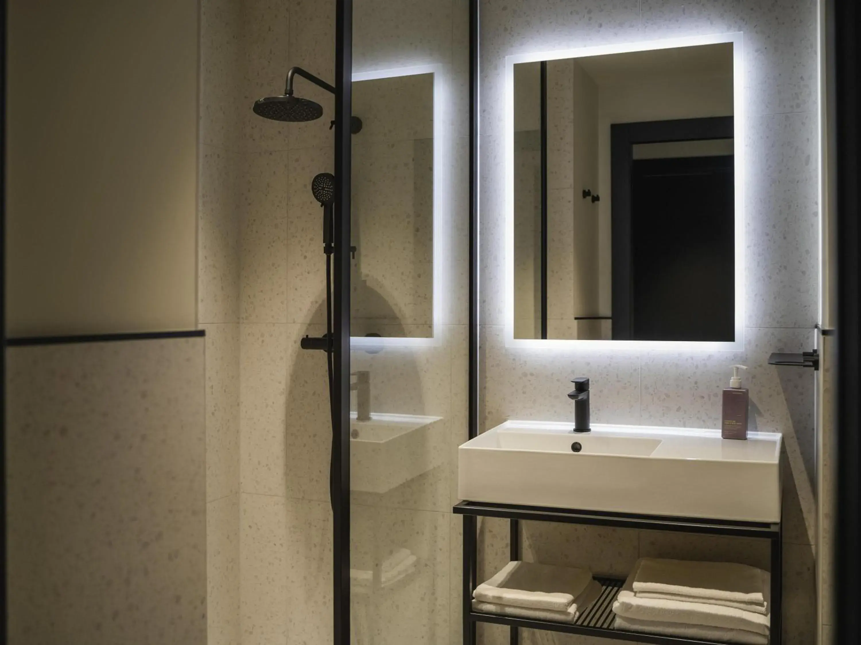 Bedroom in TRIBE Milano Malpensa Bedroom in TRIBE Milano Malpensa