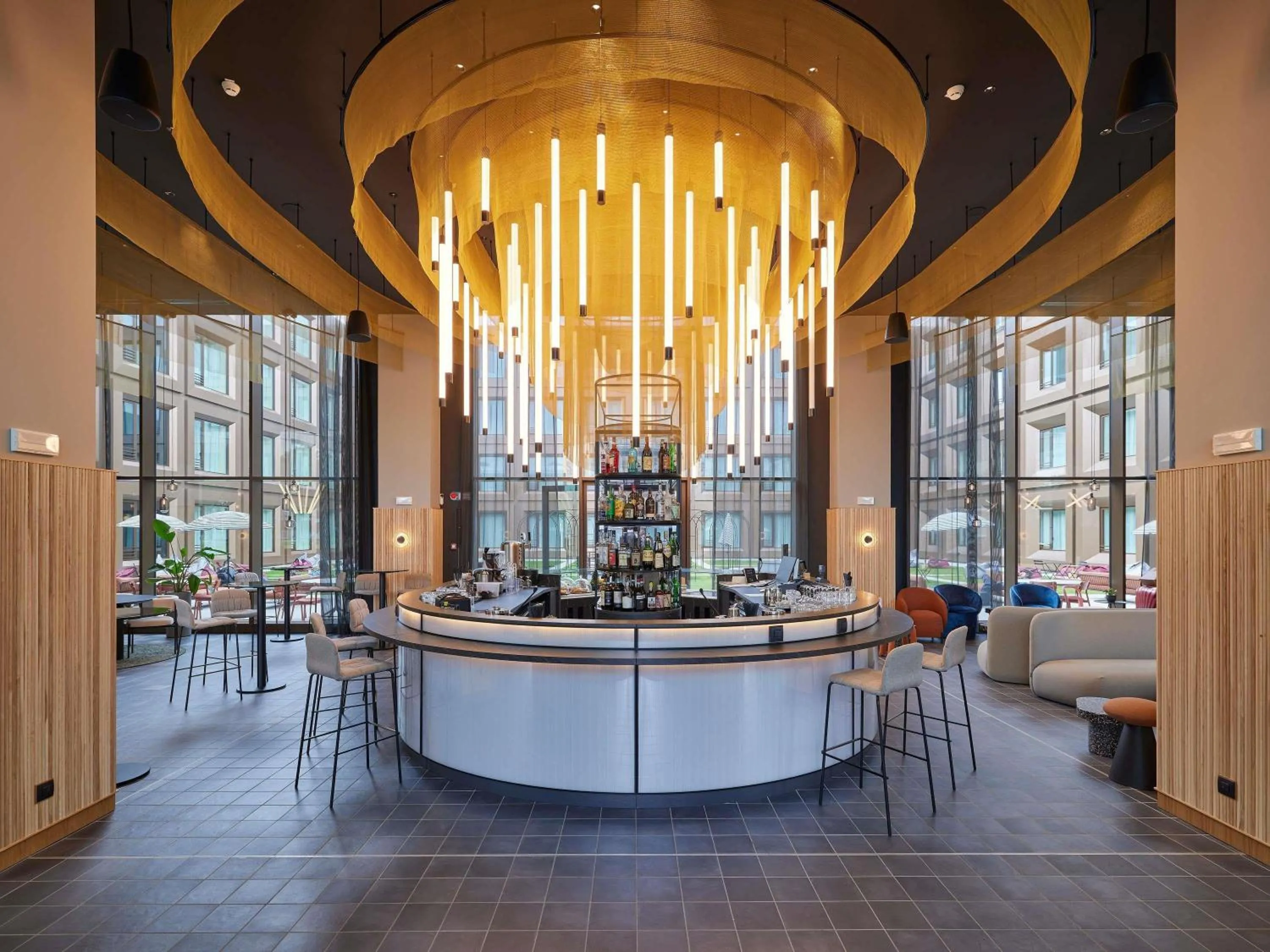 Lounge or bar in TRIBE Milano Malpensa