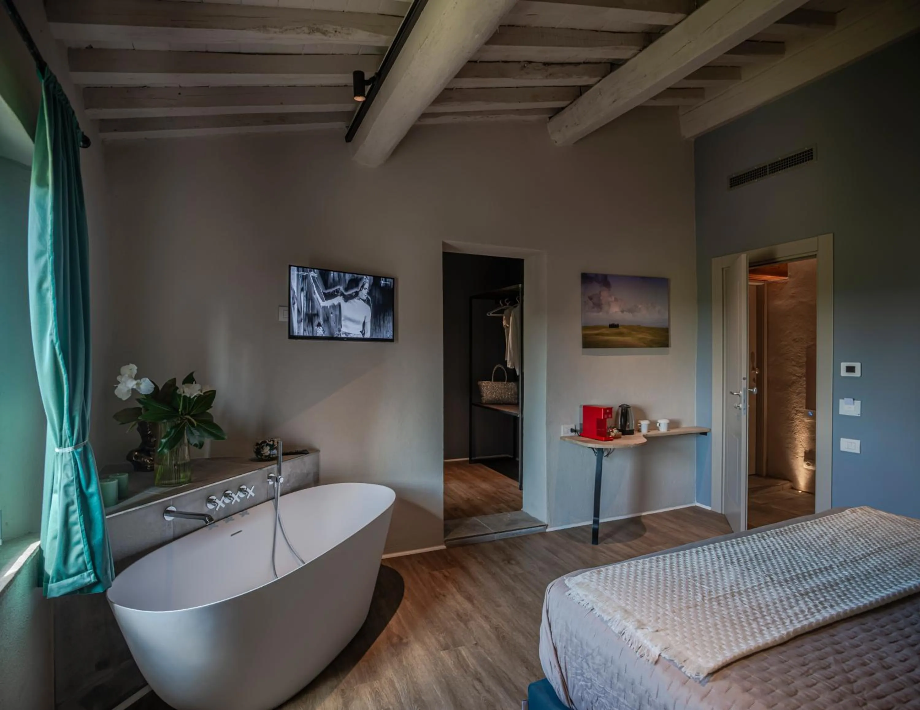 Deluxe Double Room with Bath in Relais Borgo Elissa