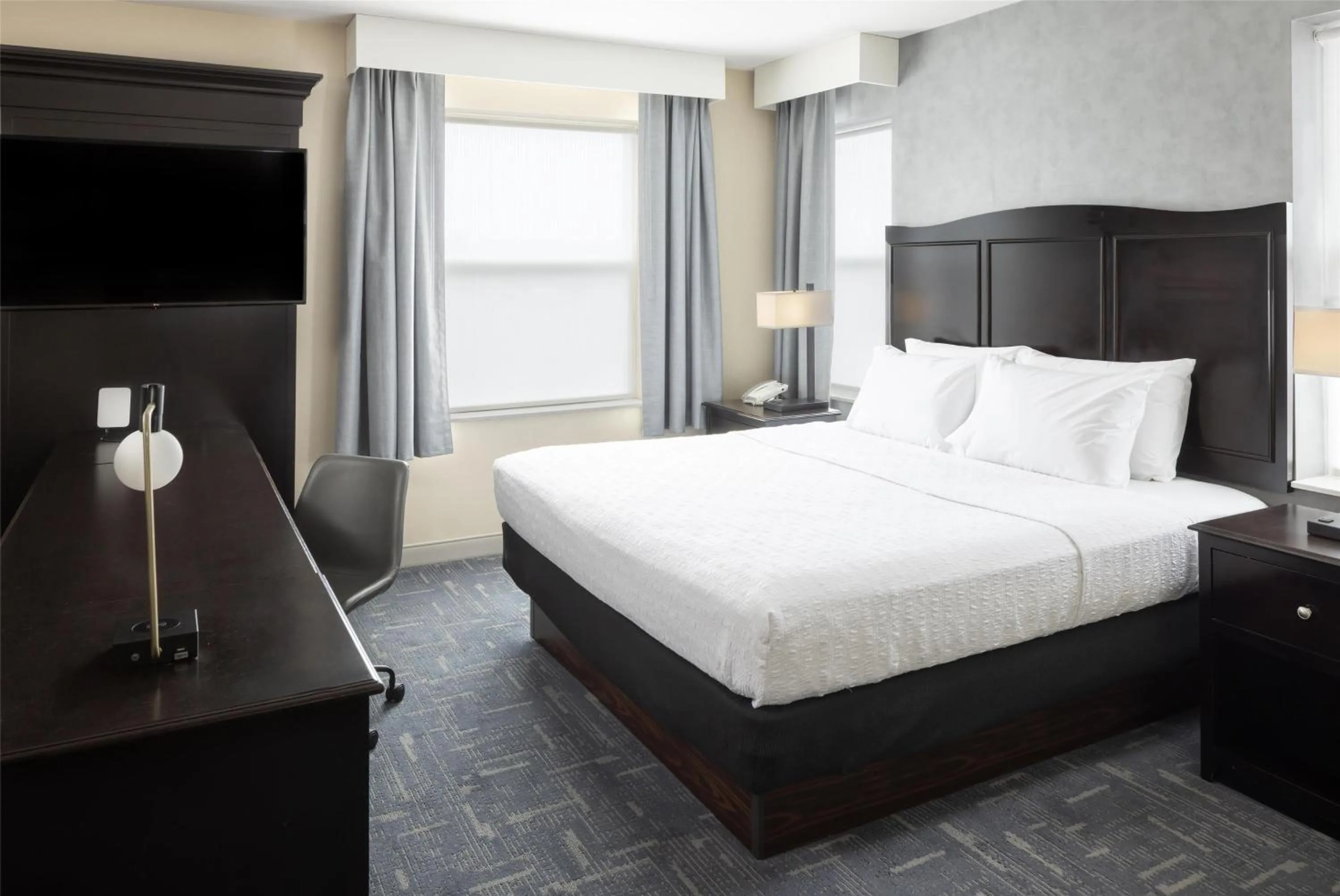 Bed in Hampton Inn Lewiston-Auburn