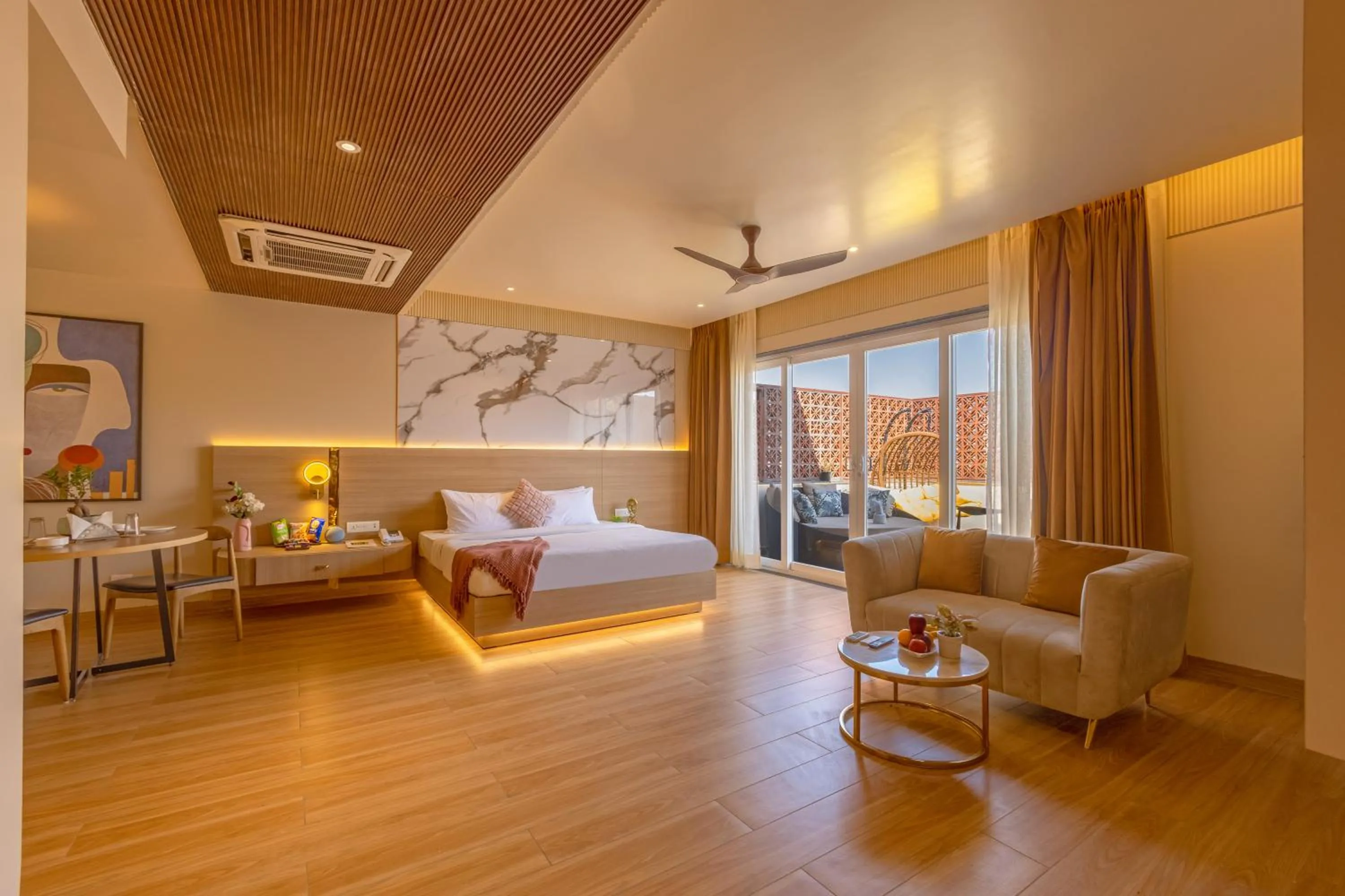 BK Studio And Rooms Near Huda City Centre