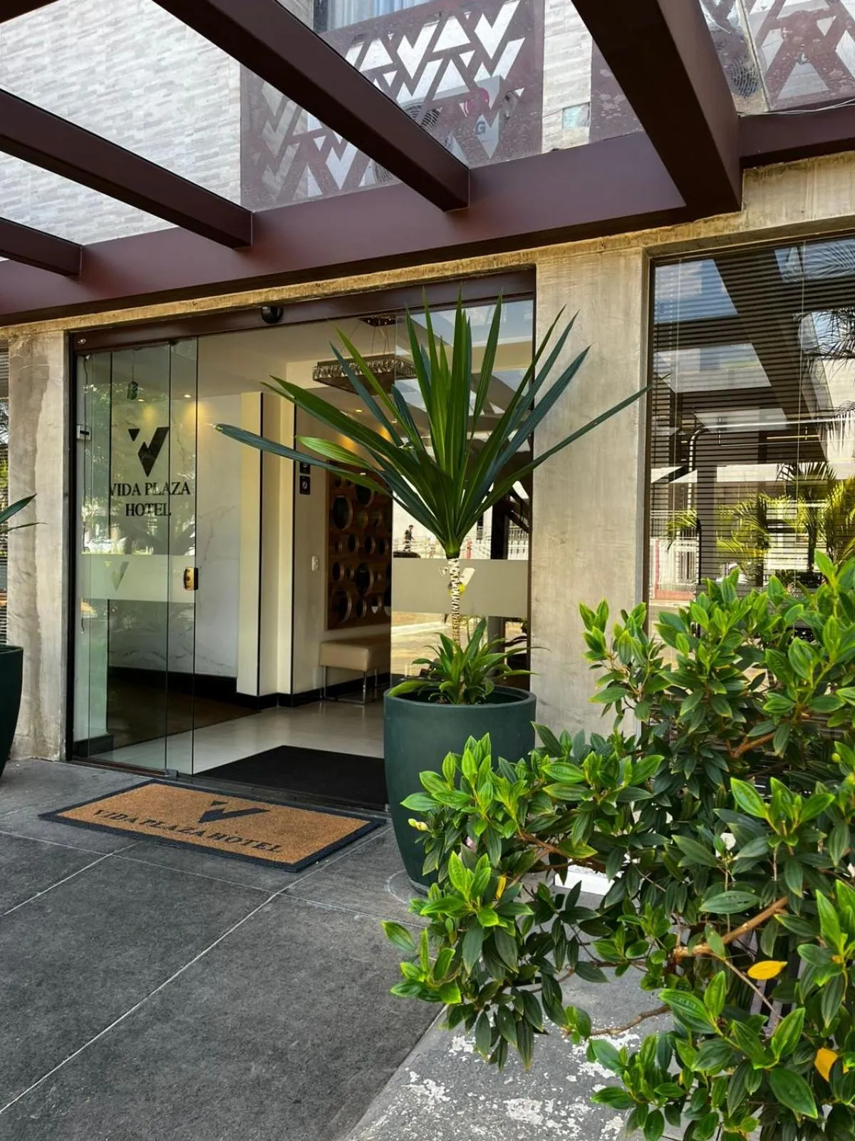 Garden view in Vida Plaza Hotel