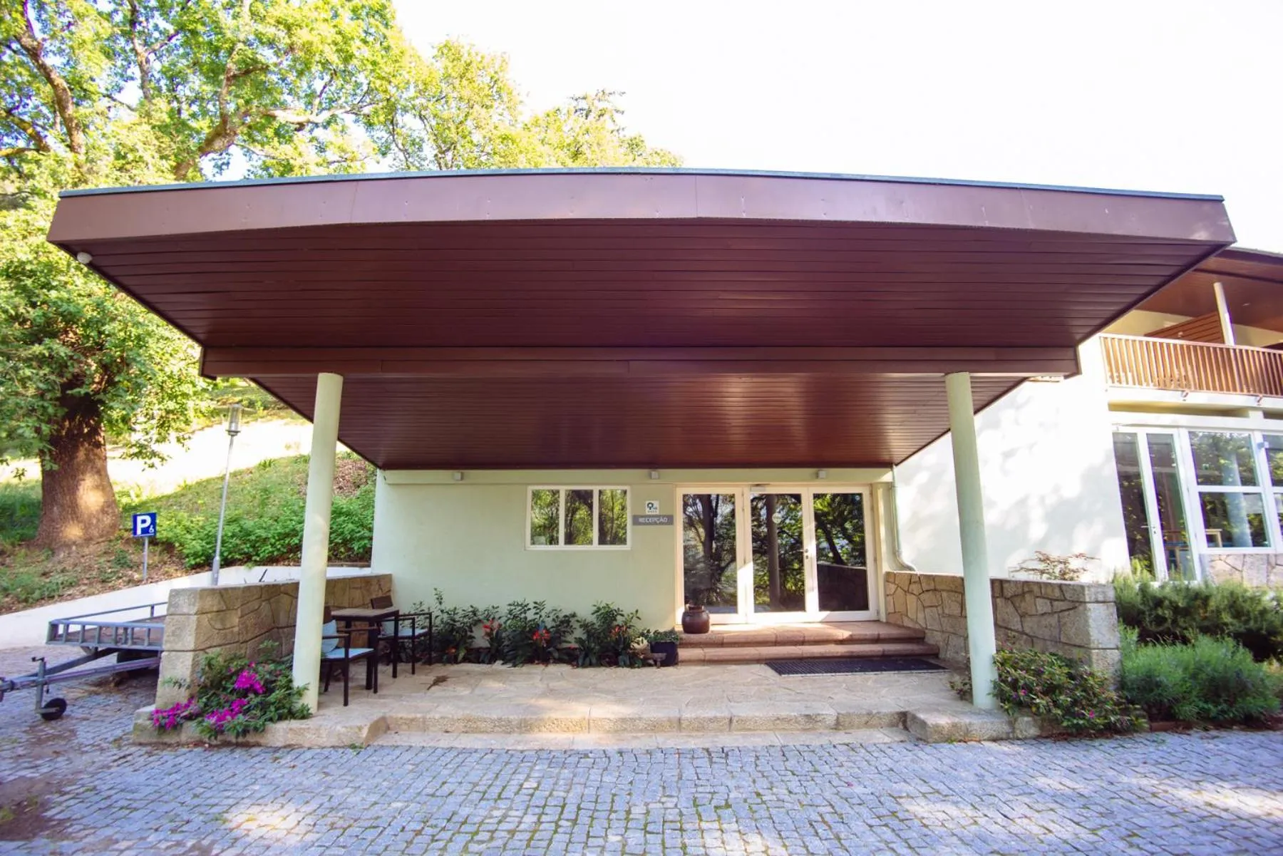 Facade/entrance in Hotel Rural Misarela