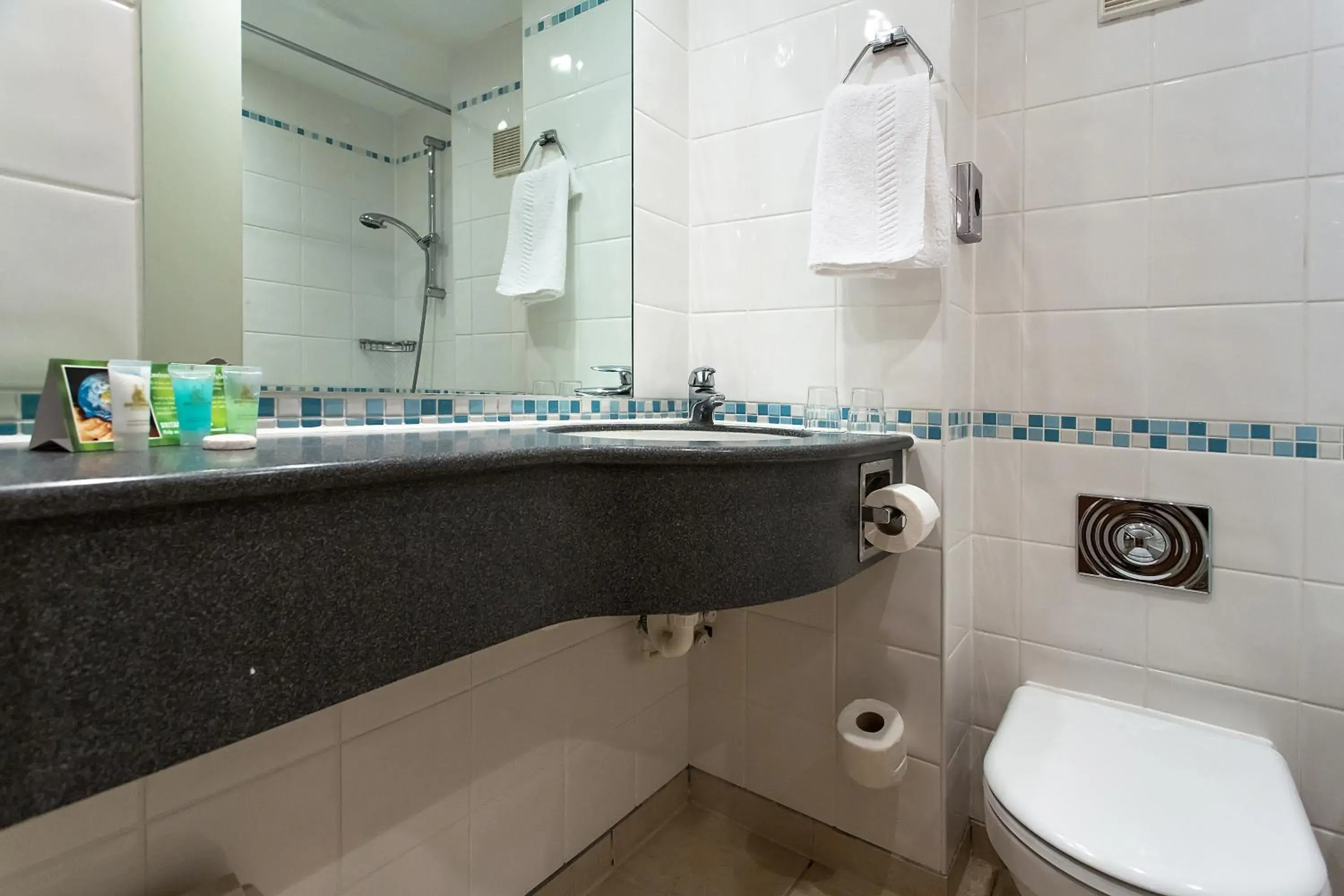 Bathroom in Britannia Leeds Bradford Airport Bathroom in Britannia Leeds Bradford Airport