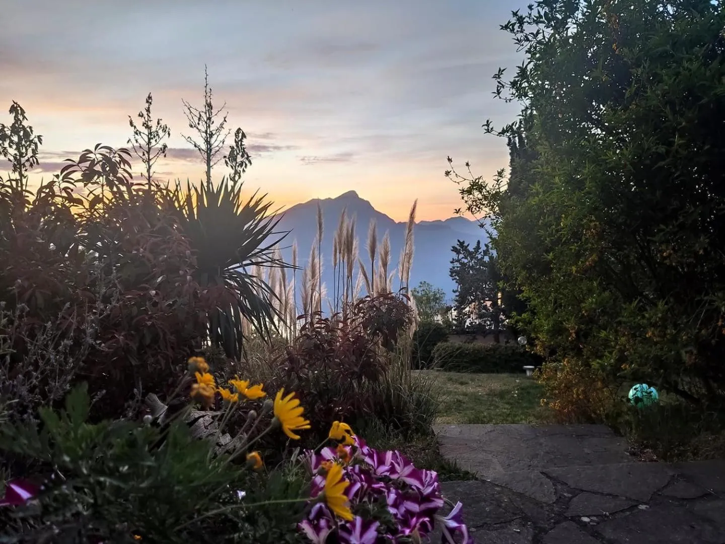 Lake view in Bed and Breakfast Due Leoni