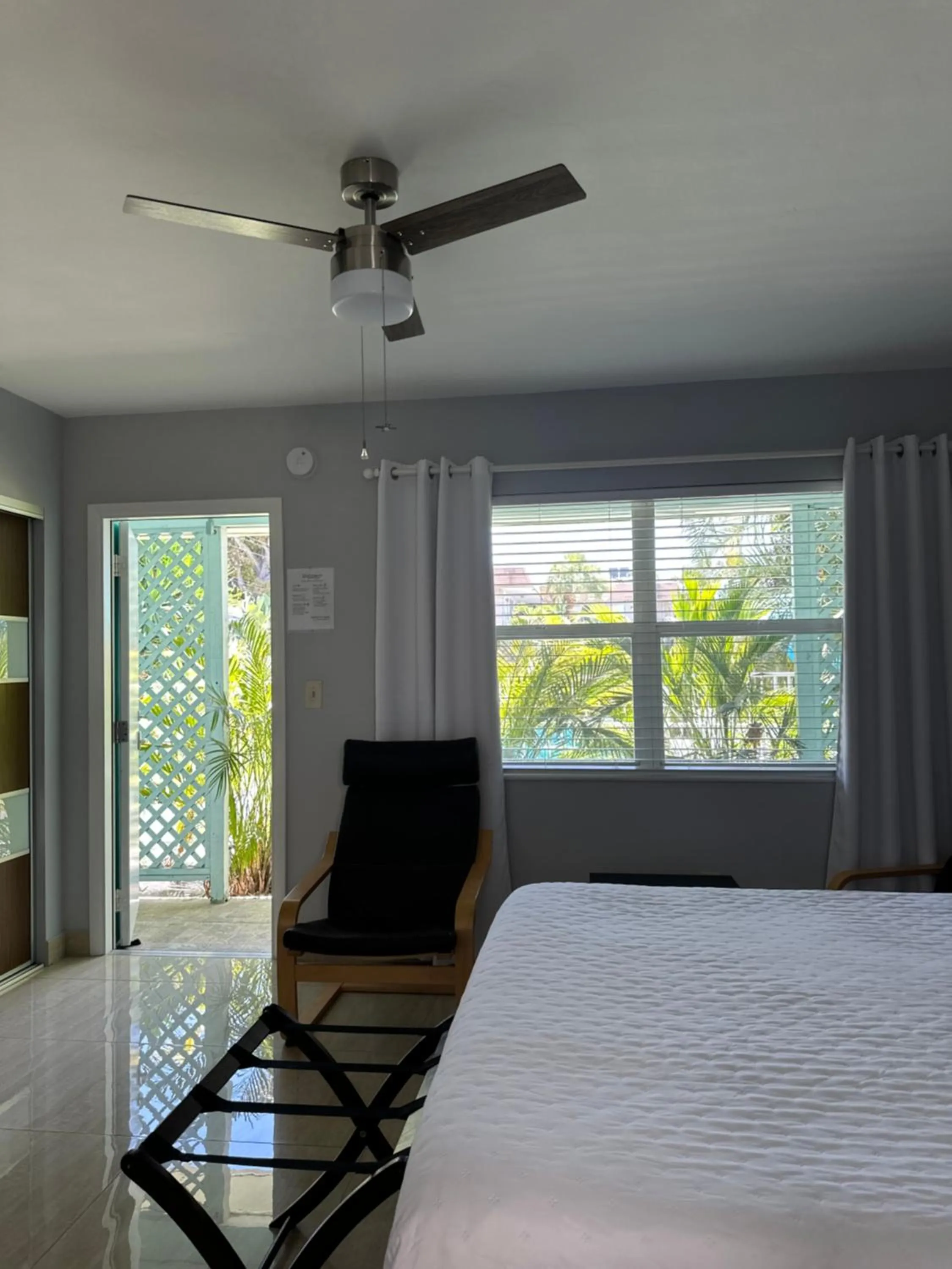 View (from property/room), Bed in White Horse Motel