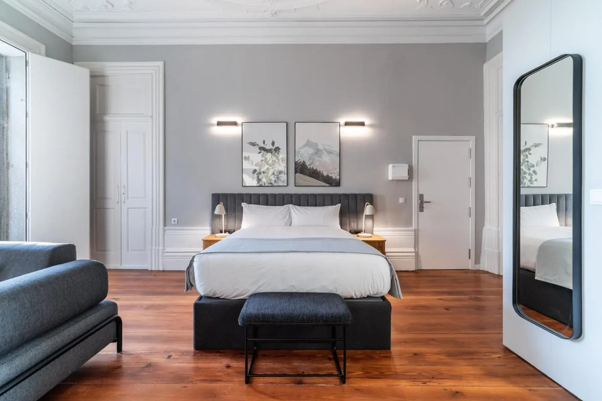 Studio with balcony and sofa bed in Limehome Porto Rua de Dom Manuel II Studio with balcony and sofa bed in Limehome Porto Rua de Dom Manuel II