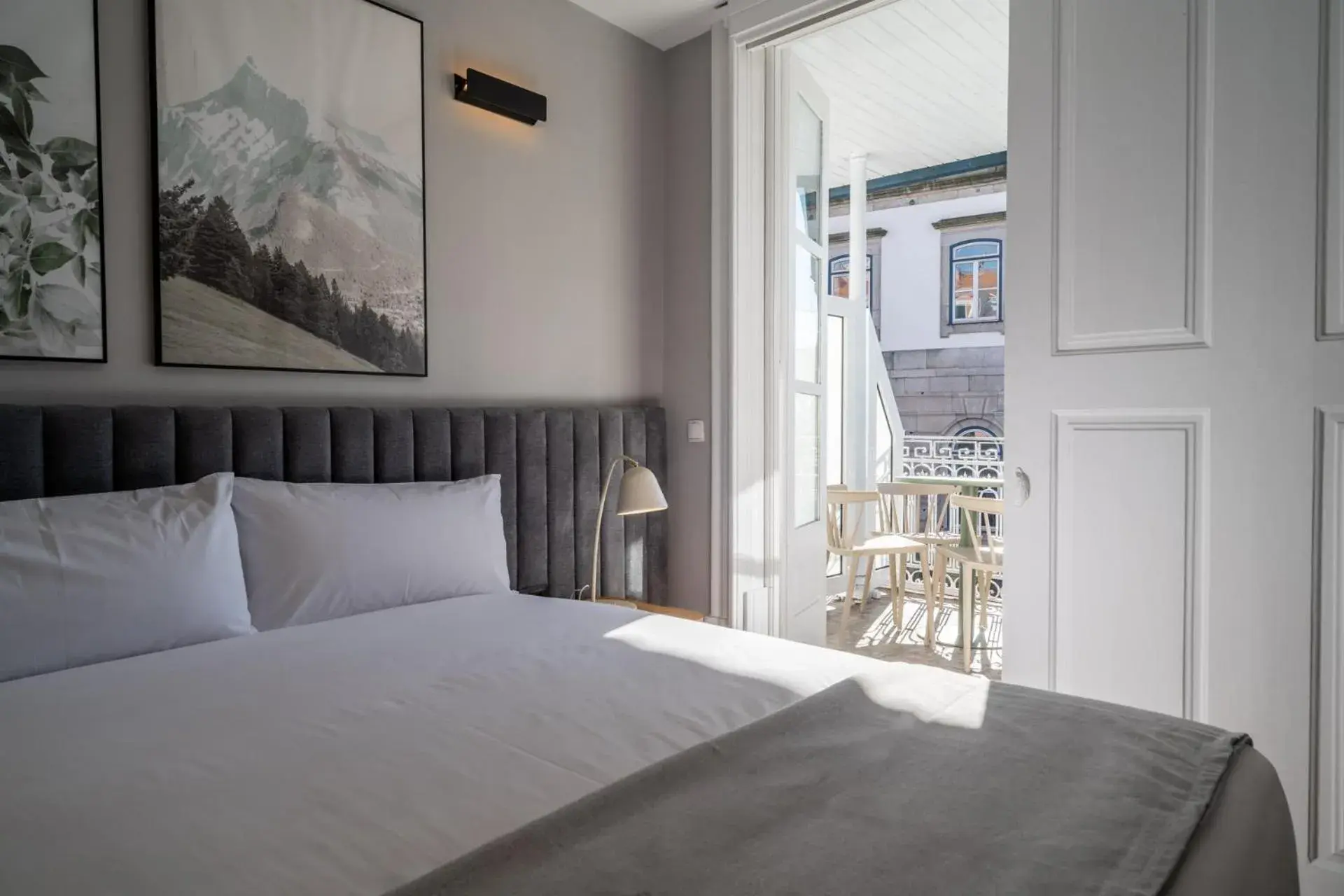 Studio with Terrace in Limehome Porto Rua de Dom Manuel II Studio with Terrace in Limehome Porto Rua de Dom Manuel II