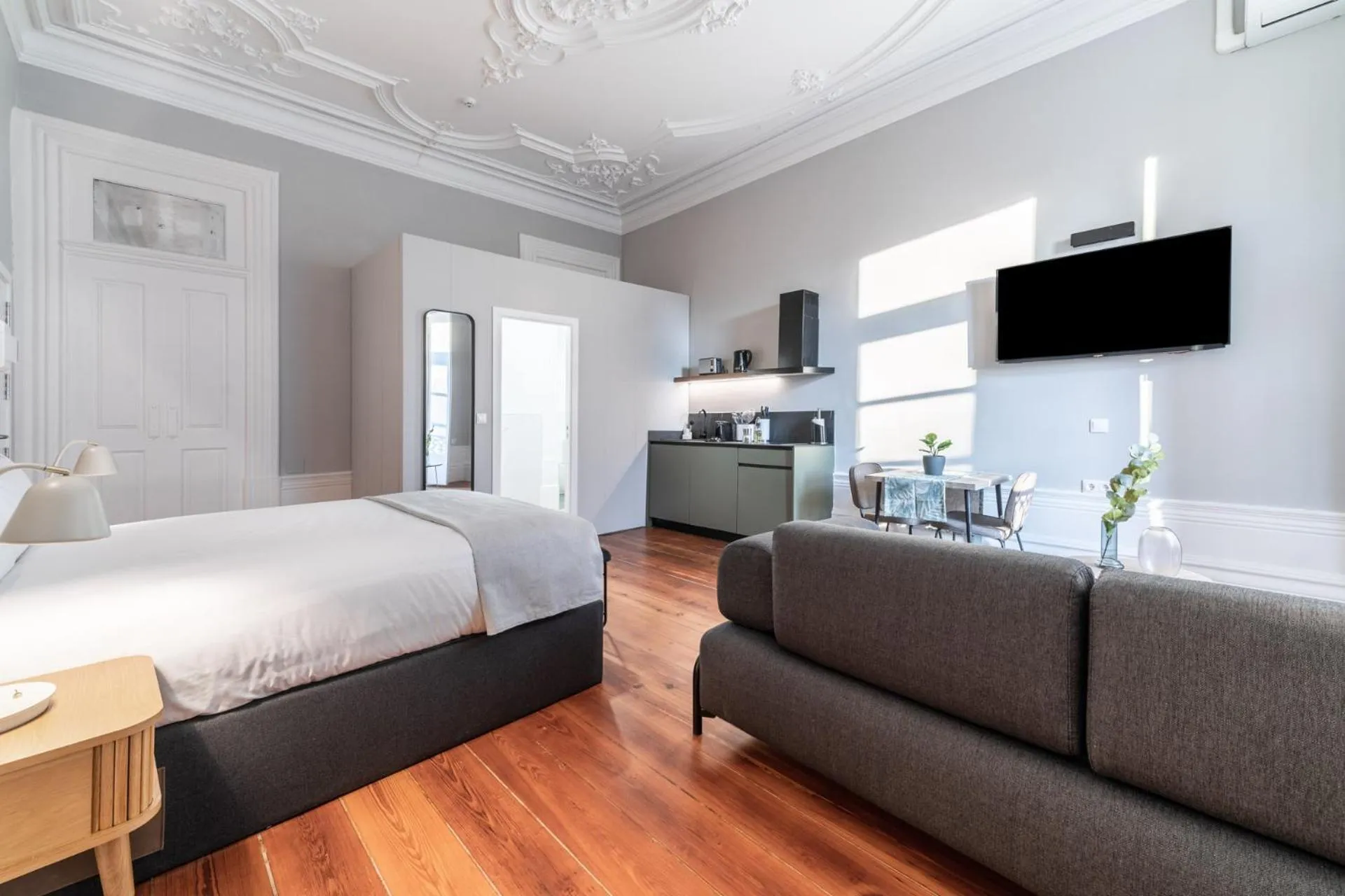 Bed in Limehome Porto Rua de Dom Manuel II