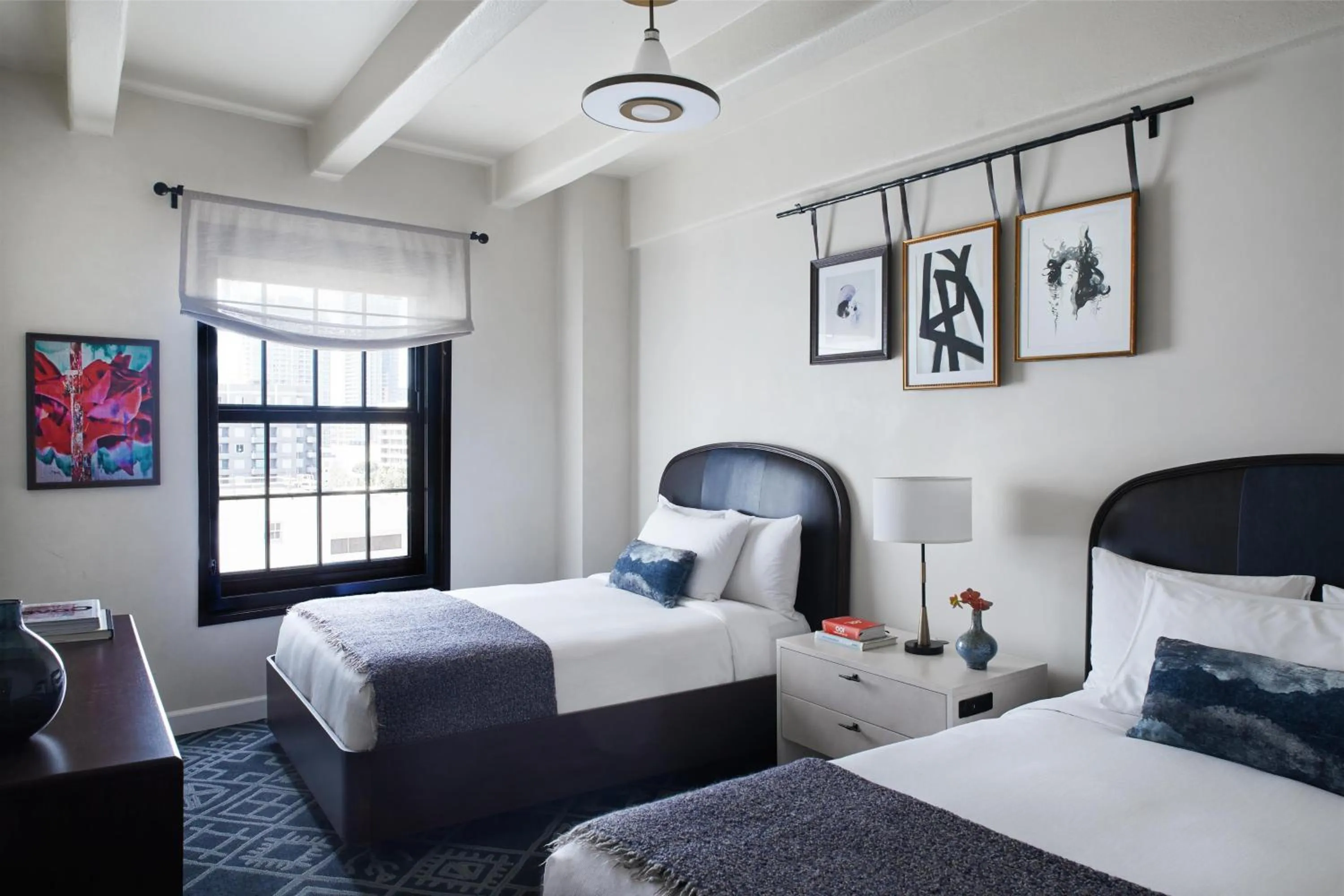 Bed in Hotel Figueroa, Unbound Collection by Hyatt