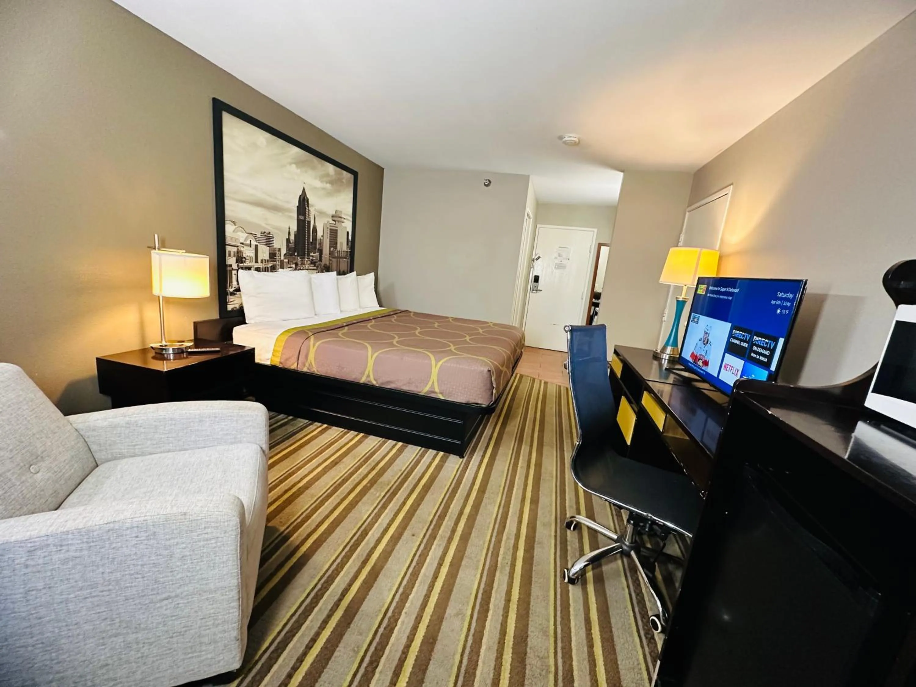 Bed in Super 8 by Wyndham Delavan Near Lake Geneva