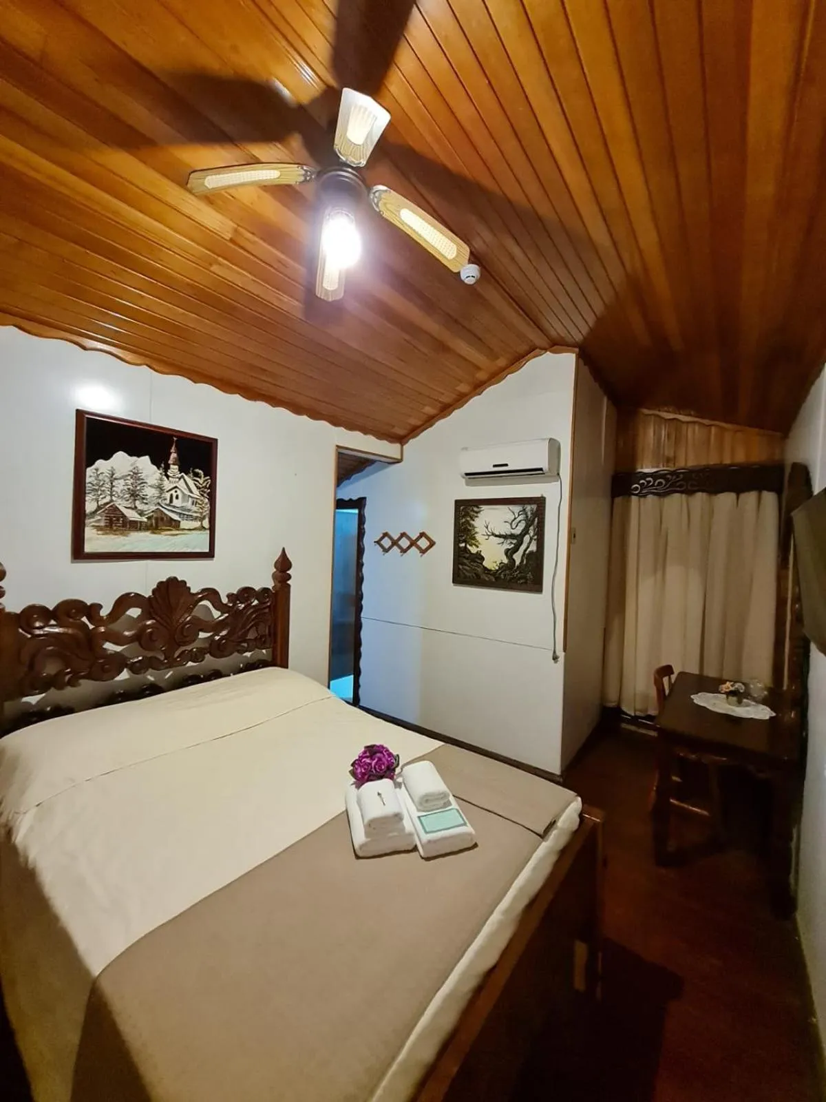 Bed in Hotel Schneider