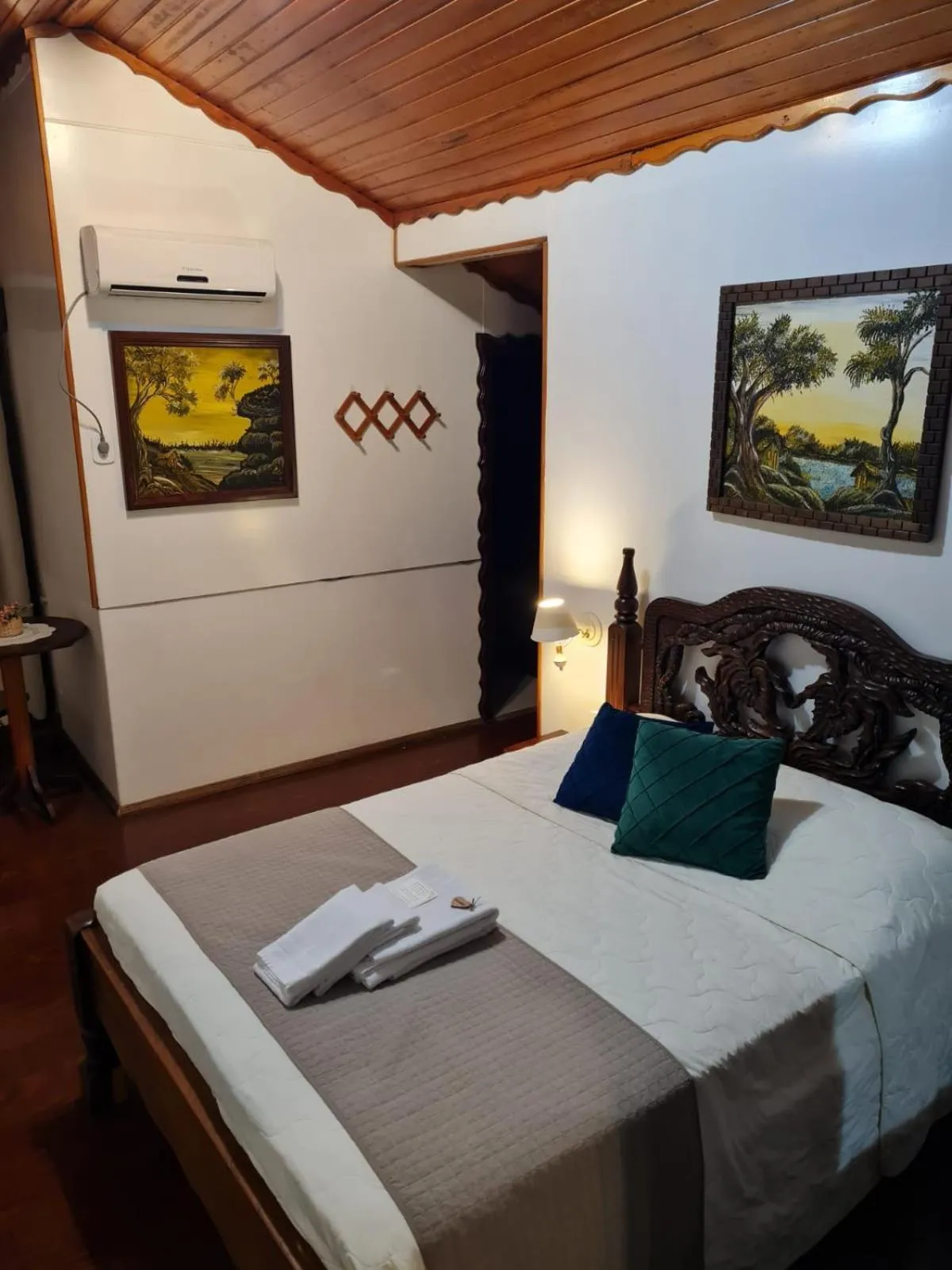 Bed in Hotel Schneider