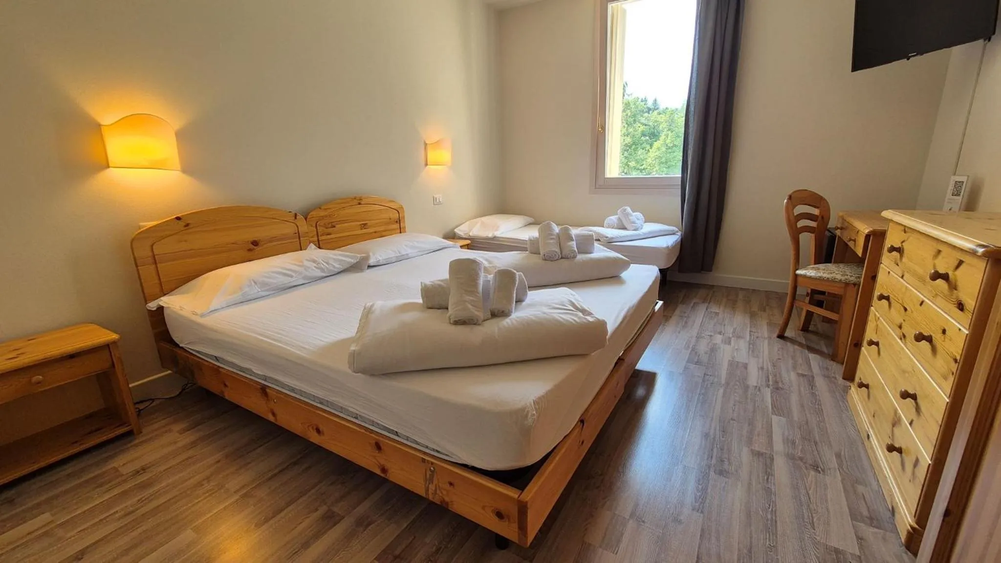 Bed in Hotel Saisera