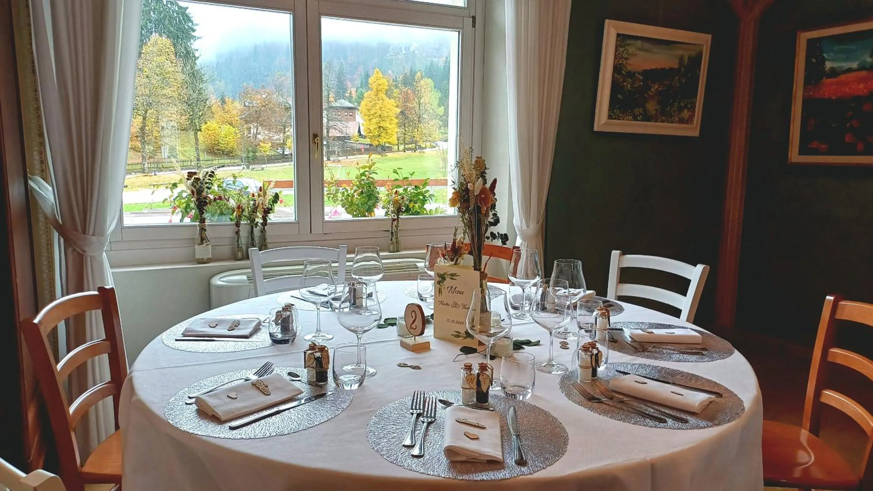 Restaurant/places to eat in Hotel Saisera