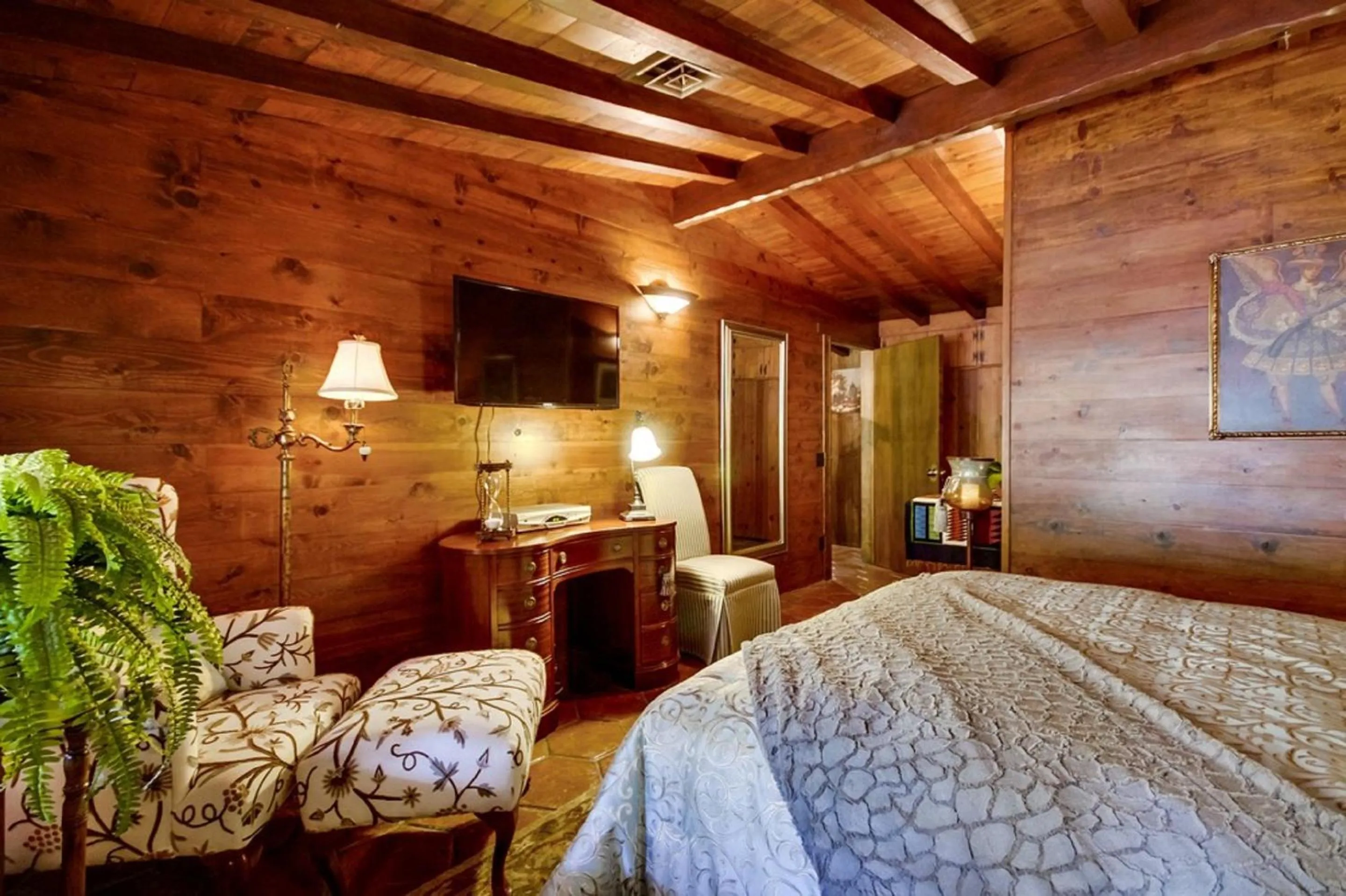 TV and multimedia, Bed in Vineyard Hacienda