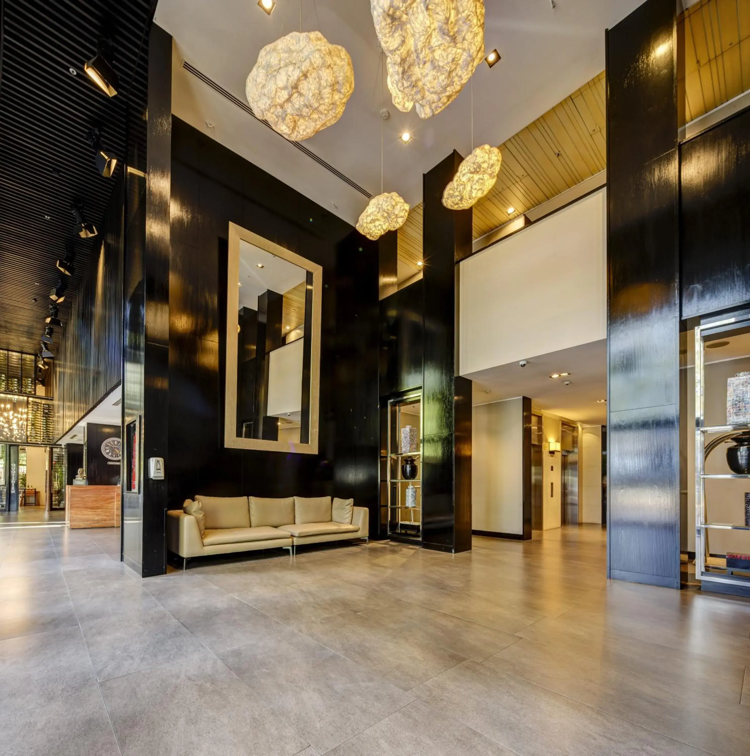 Lobby or reception in DoubleTree by Hilton Santiago - Vitacura Lobby or reception in DoubleTree by Hilton Santiago - Vitacura