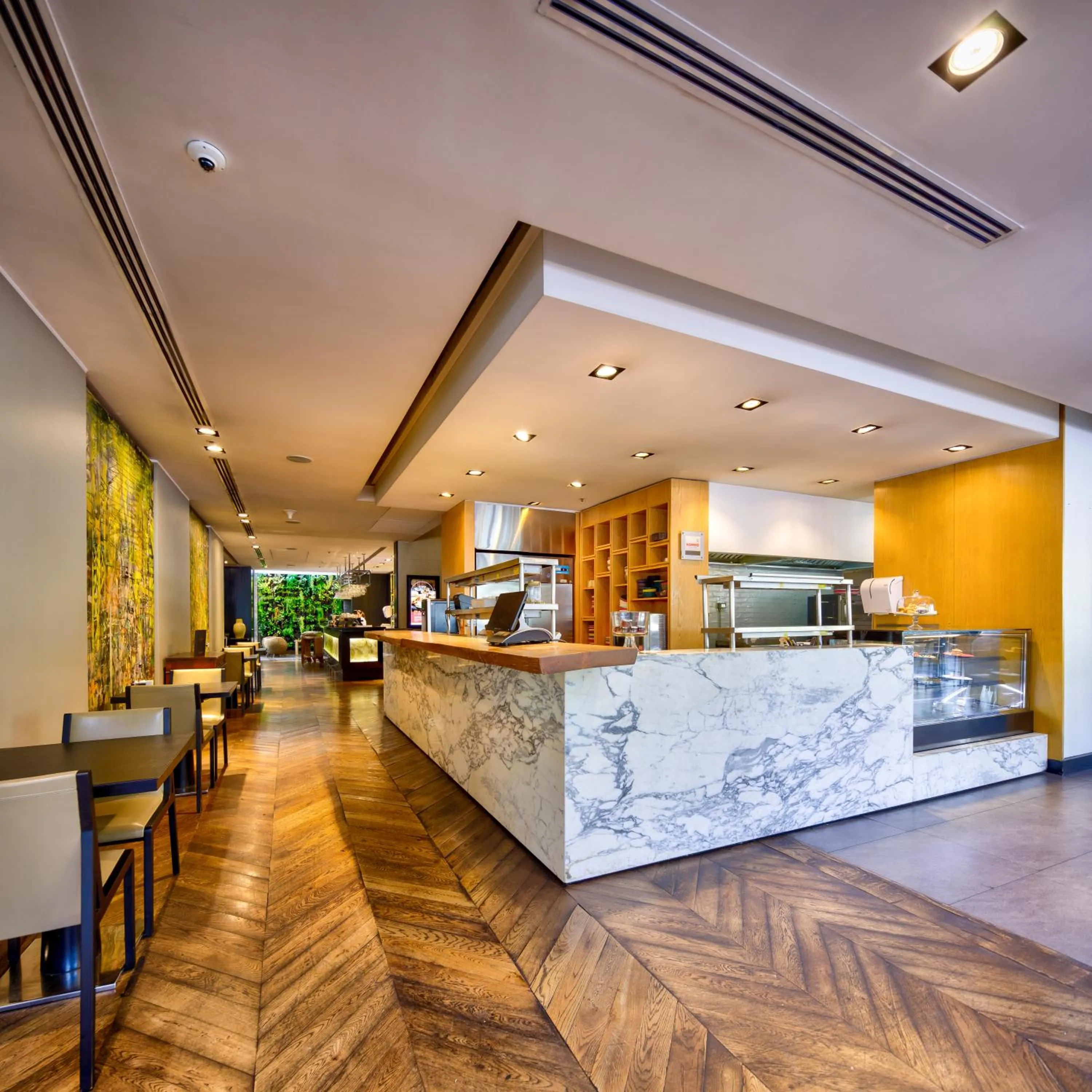 Restaurant/places to eat in DoubleTree by Hilton Santiago - Vitacura