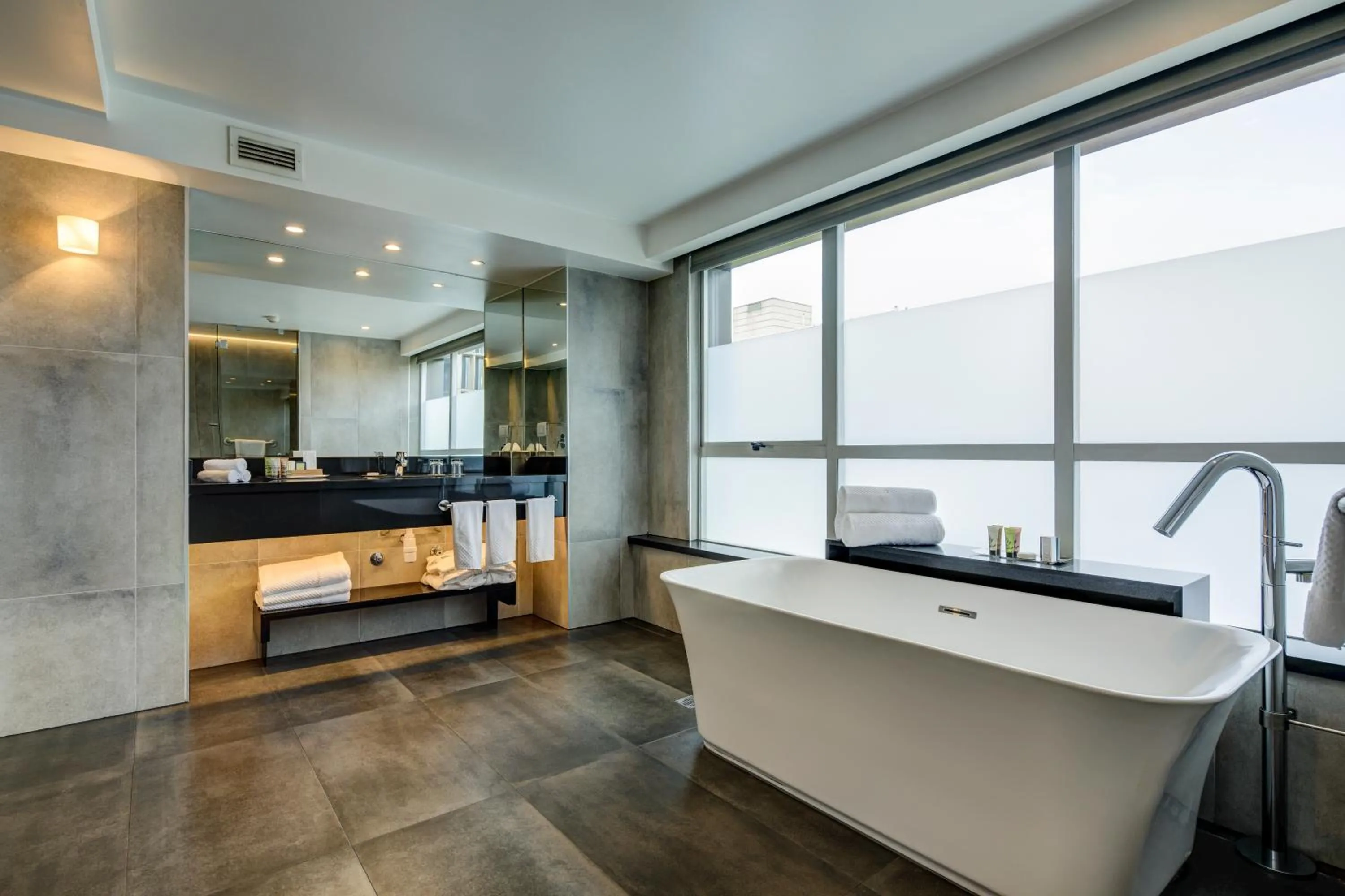 Bathroom in DoubleTree by Hilton Santiago - Vitacura