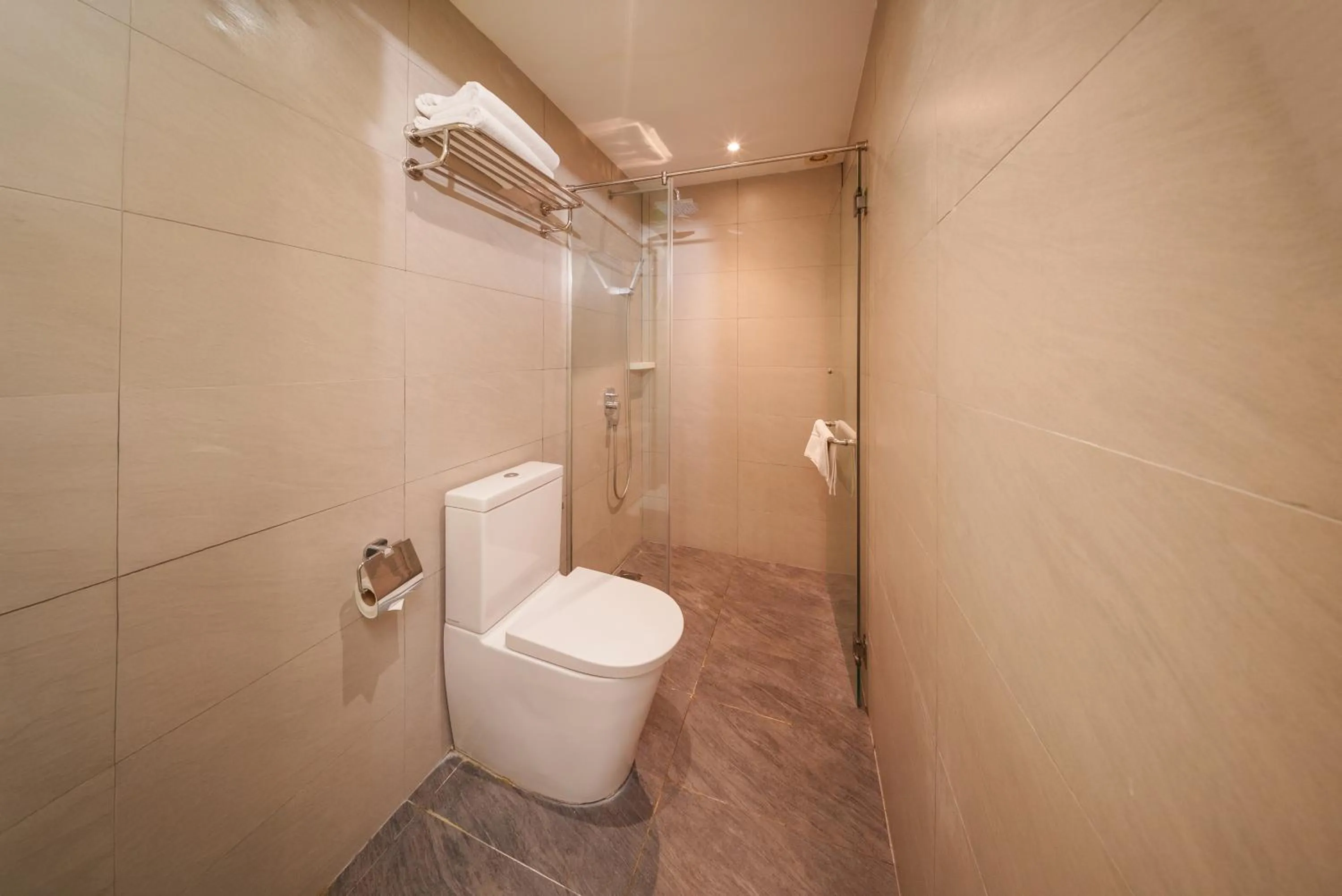 Shower in The Mesui Hotel Bukit Bintang