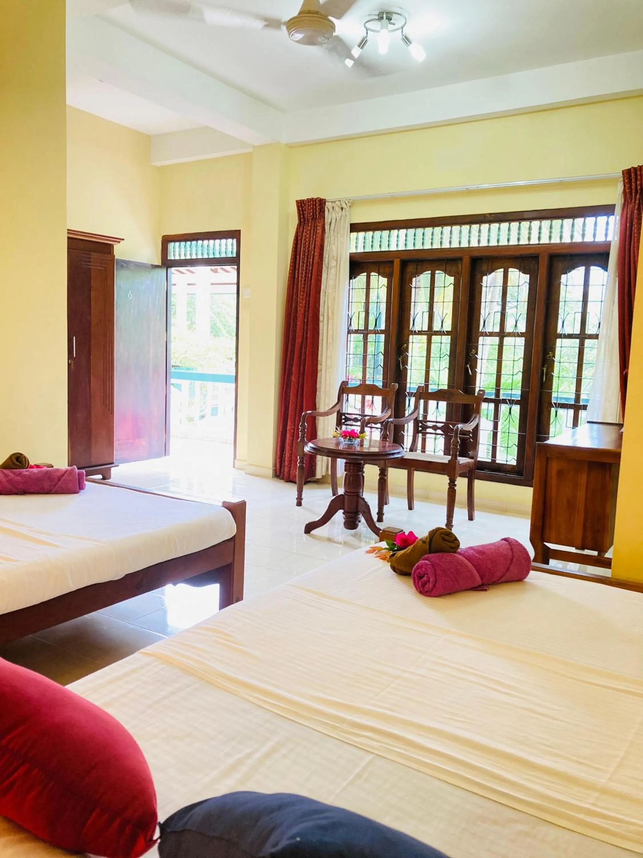 Bed in Rainforest Lodge, Deniyaya singheraja