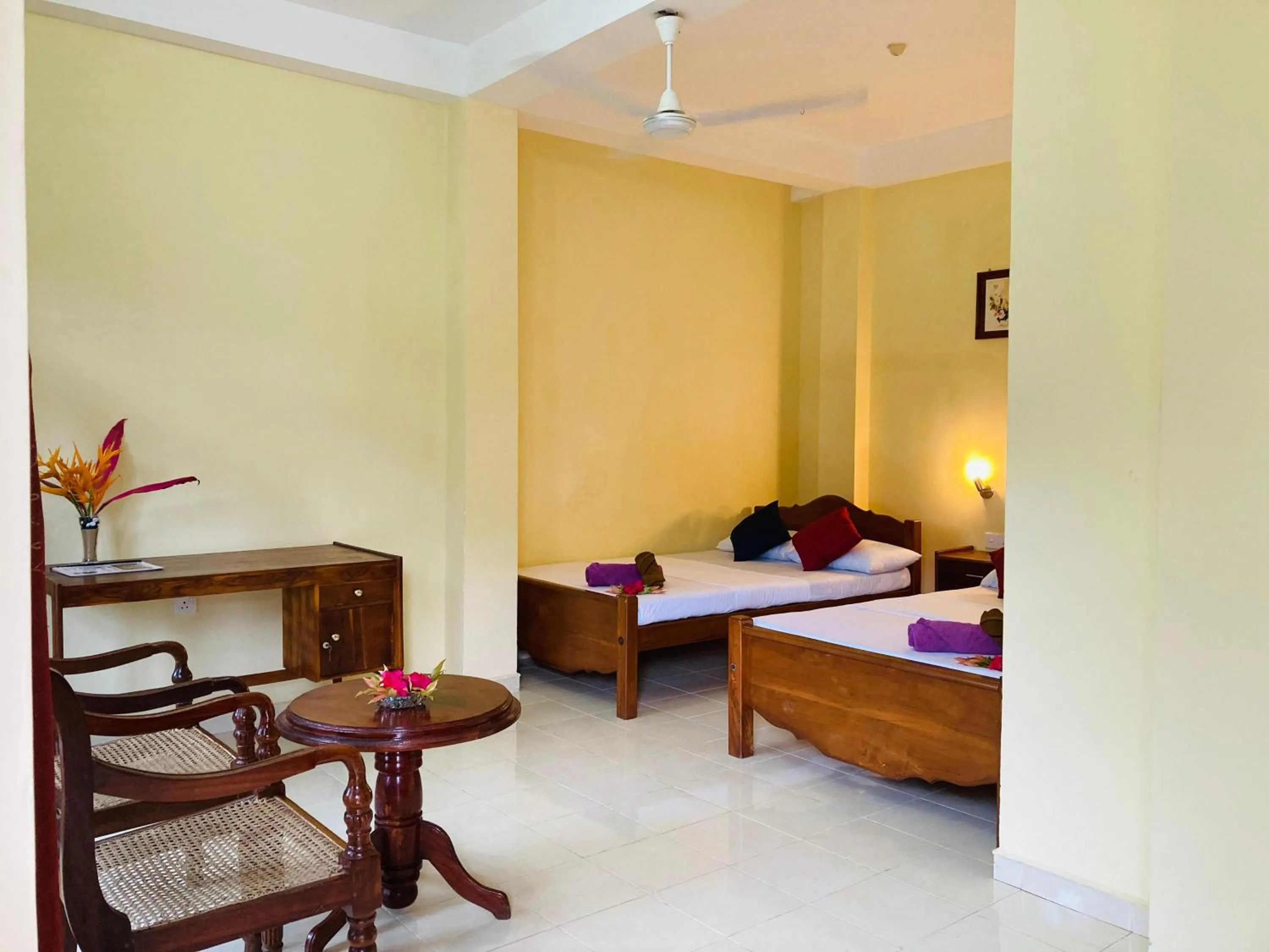 Bed in Rainforest Lodge, Deniyaya singheraja