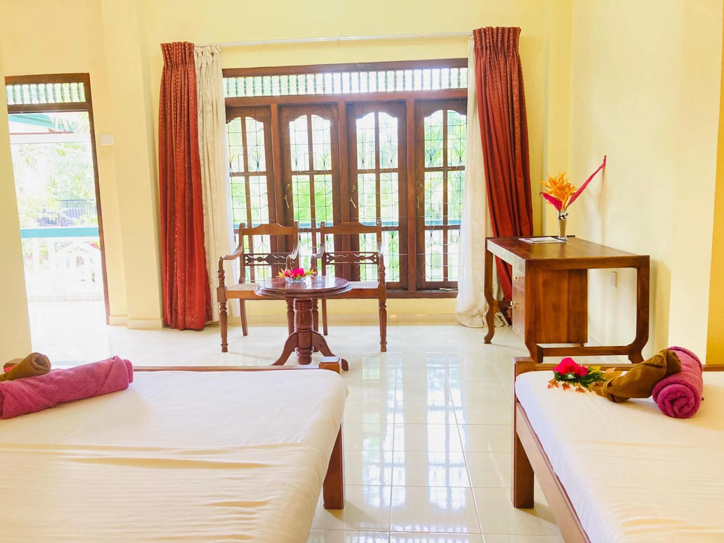 Bed in Rainforest Lodge, Deniyaya singheraja