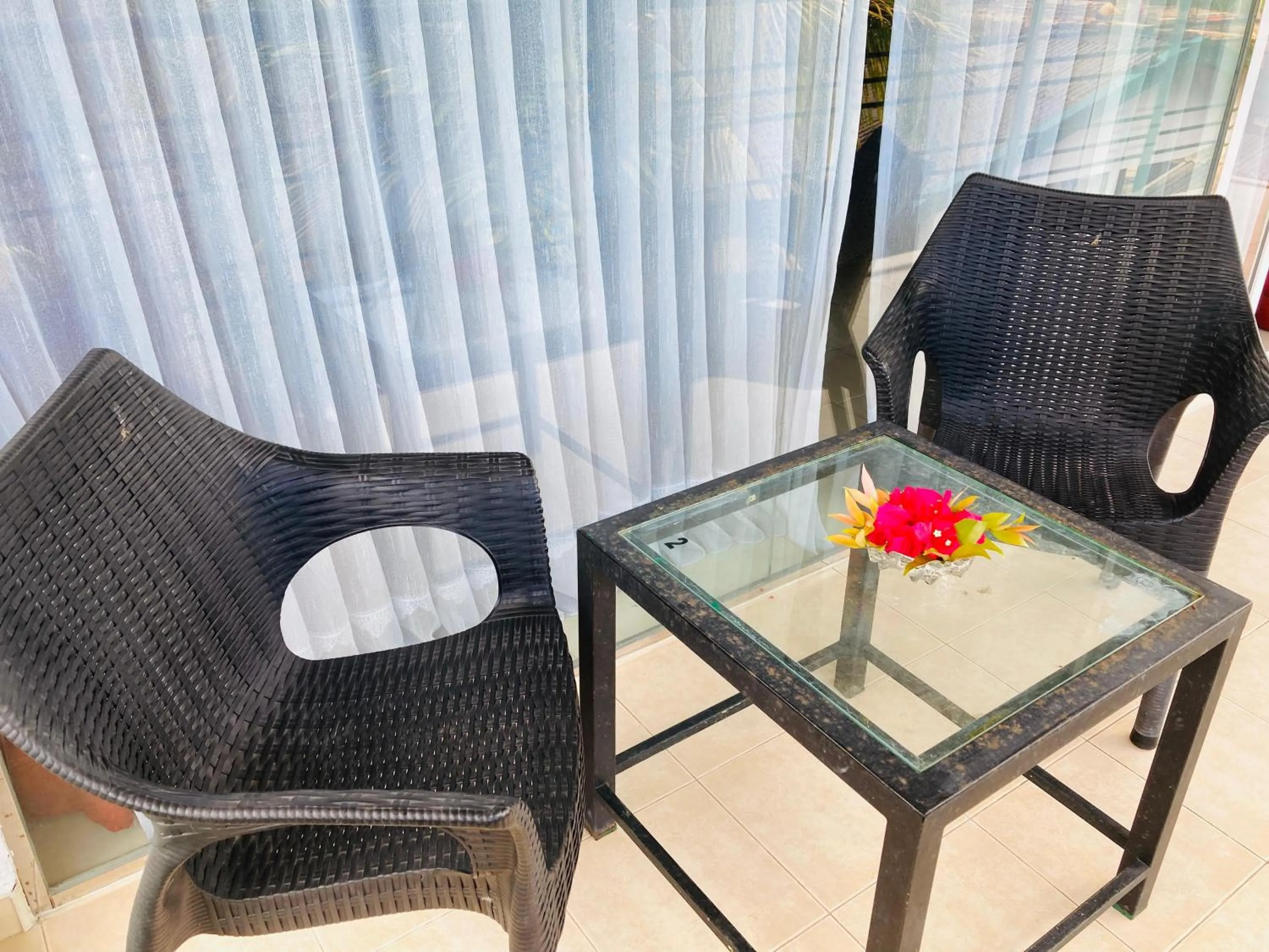 Seating area in Rainforest Lodge, Deniyaya singheraja