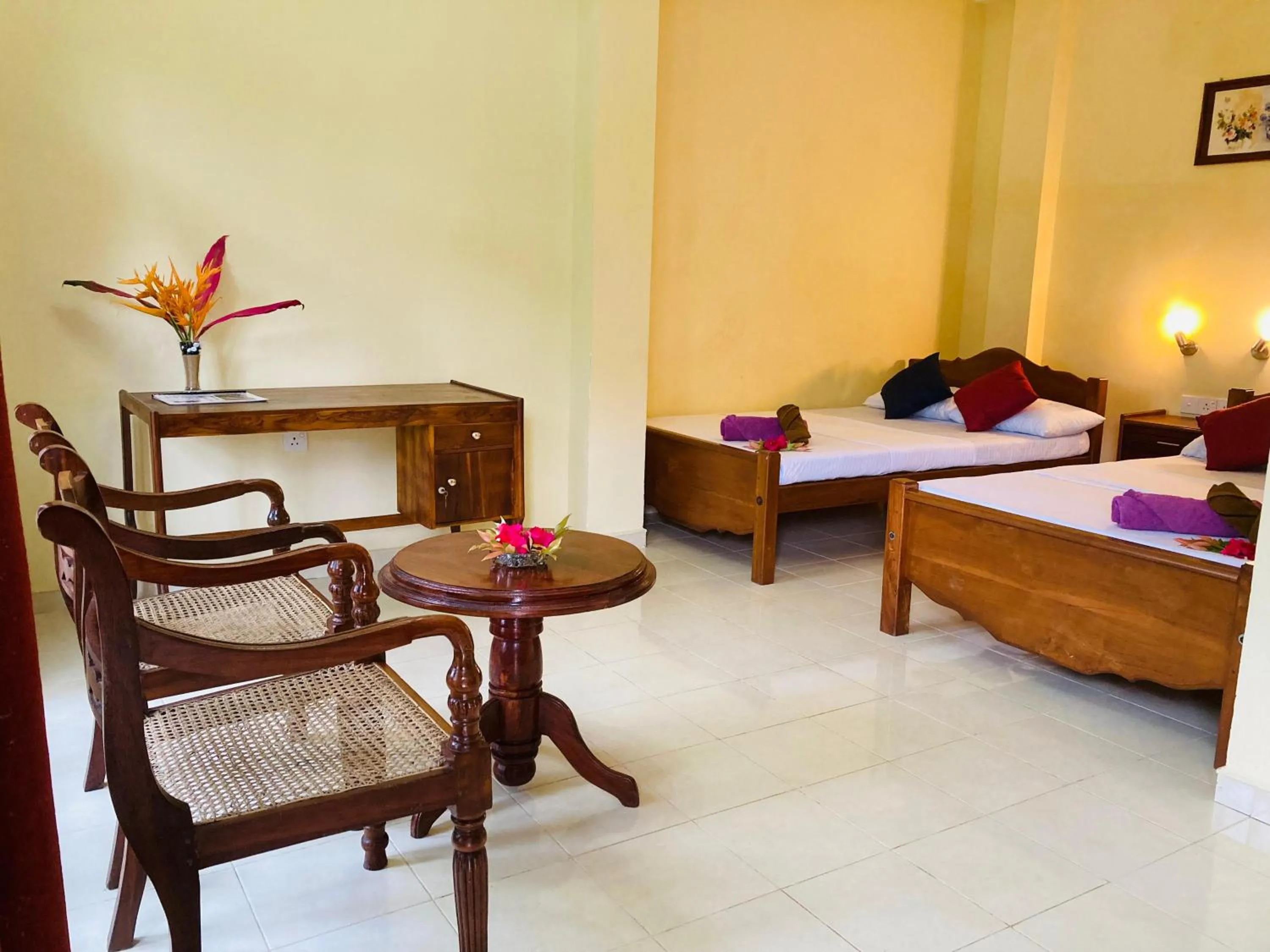 Bed in Rainforest Lodge, Deniyaya singheraja